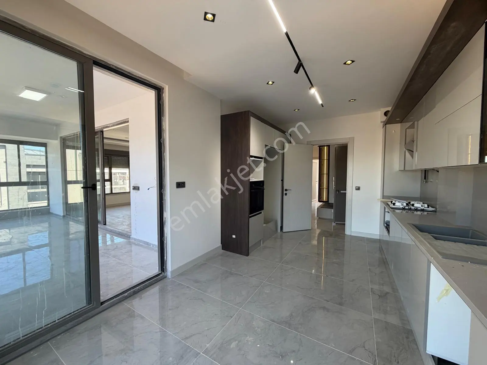 Site İçerisi Akıllı Ev Sistem Özel Garaj Geniş Balkon Sıfır 3+1 — fotoğraf 6