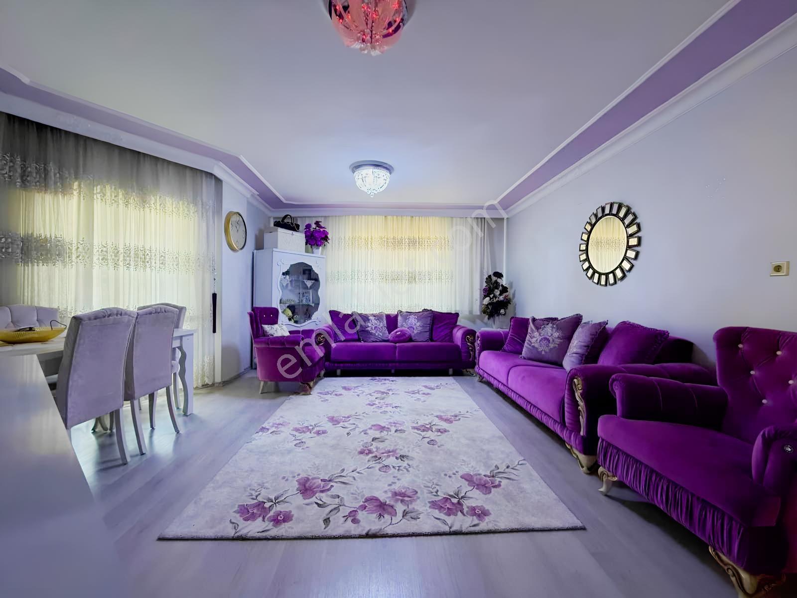 Lozan Caddesinde 165m2 Genişlikte İçi Komple Yenilenmiş Dairee — fotoğraf 2