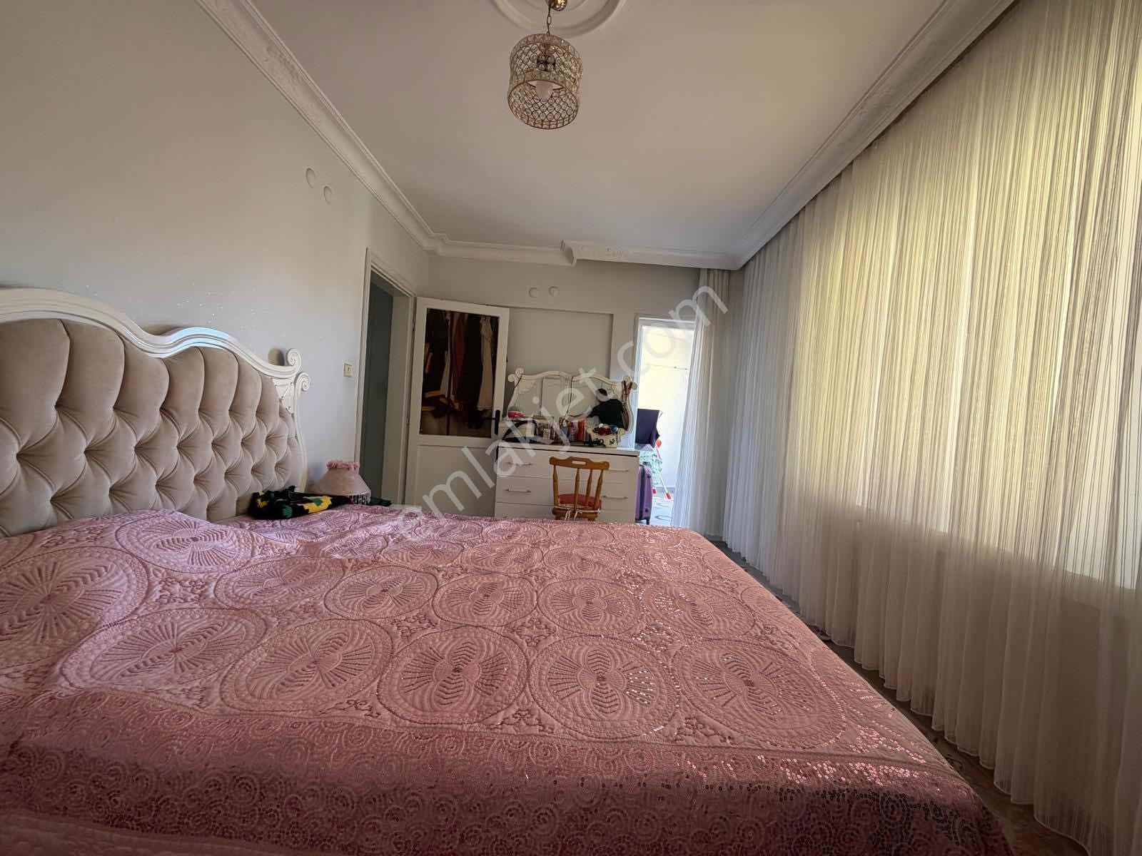 Lozan Caddesinde 165m2 Genişlikte İçi Komple Yenilenmiş Dairee — fotoğraf 13