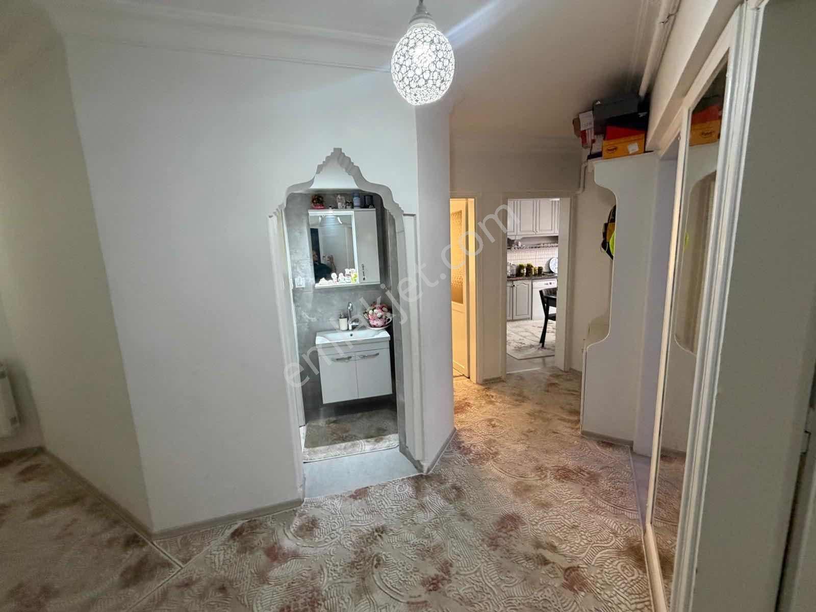 Lozan Caddesinde 165m2 Genişlikte İçi Komple Yenilenmiş Dairee — fotoğraf 35