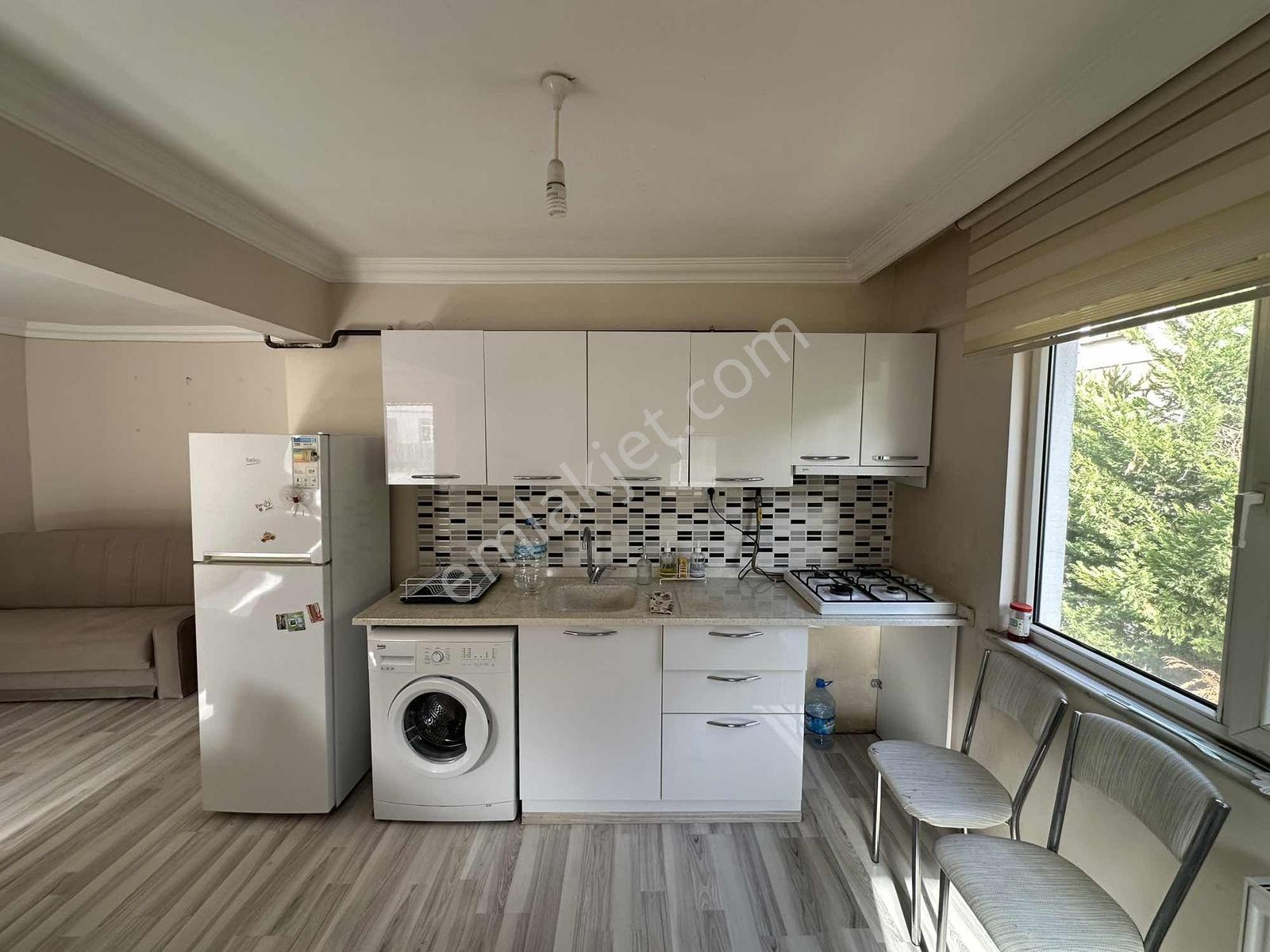 Bursadabul'dan Etibank Yanı Arakat Eşyalı 65 M2 1+1 Daire — fotoğraf 5