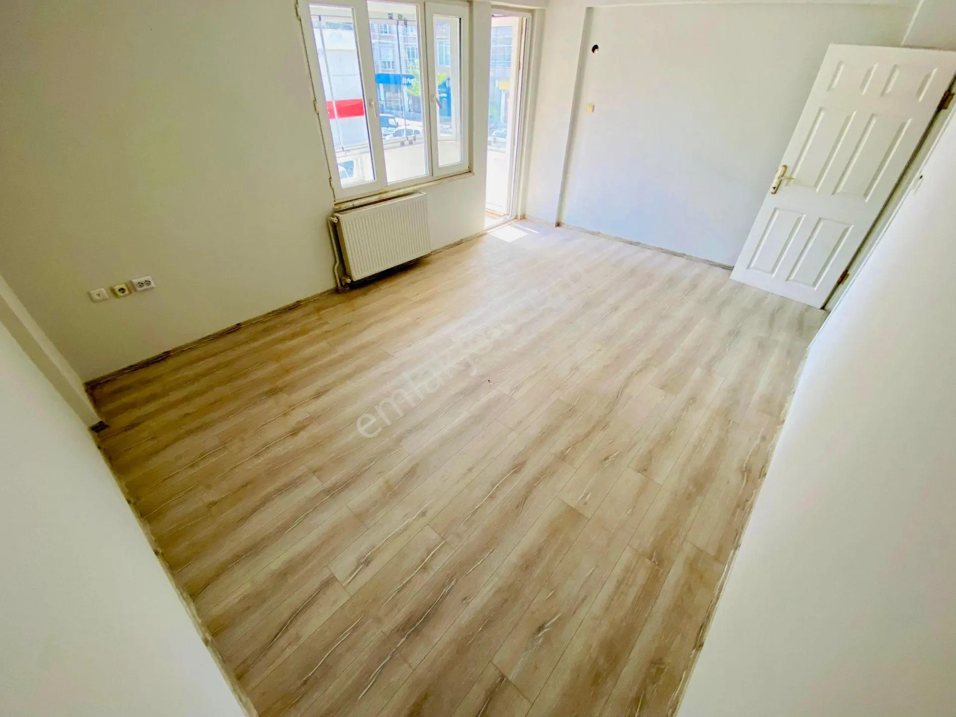 ꧁ay Emlaktan꧂akçay Merkezde Muhteşem Konumlu Arakat Ön Cephe Denize Yakın Satılık 2+1 Daire — fotoğraf 11