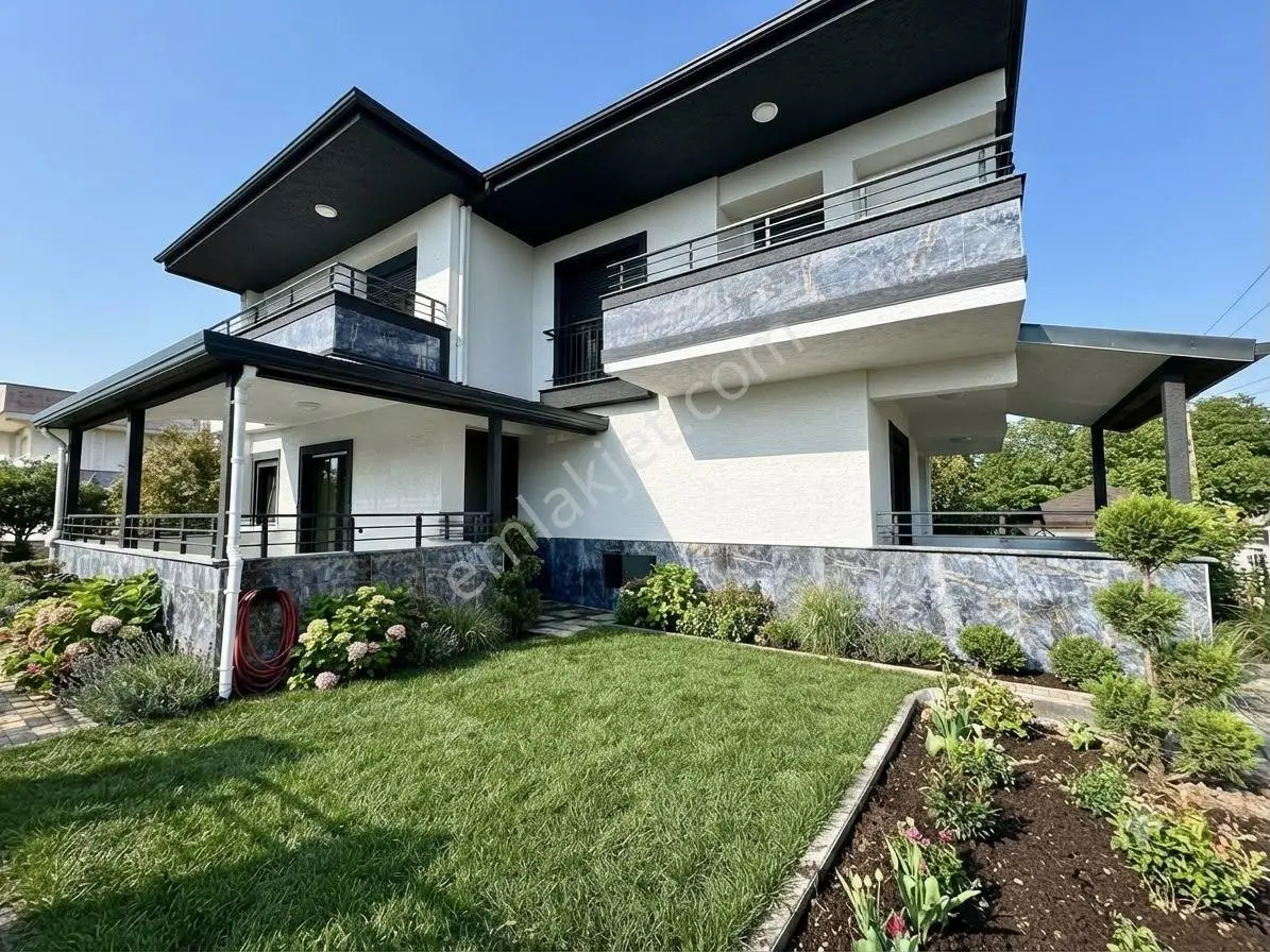Ay Emlaktan Burhaniye Adyar'da Denize 100 Mt Doğa İle İç İçe Satılık 3+1 Otoparklı Müstakil Villa — fotoğraf 2