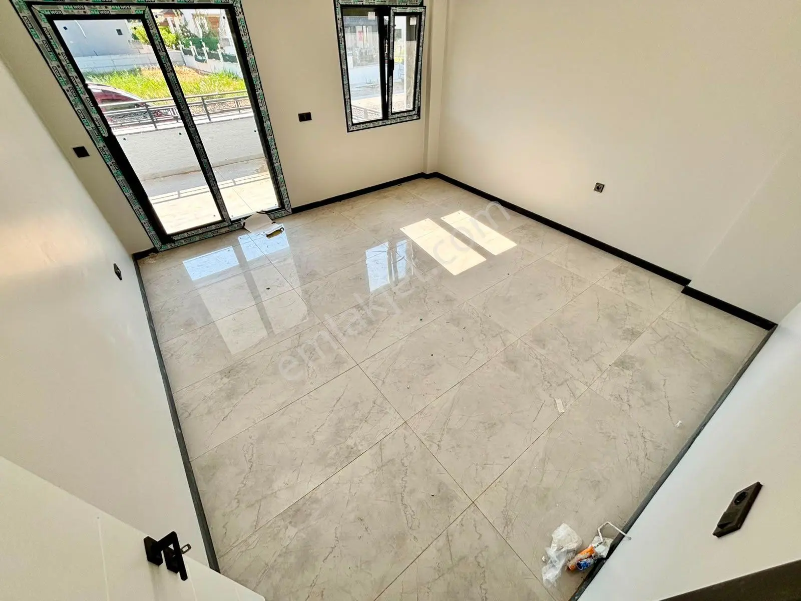 Ay Emlaktan Burhaniye Adyar'da Denize 100 Mt Doğa İle İç İçe Satılık 3+1 Otoparklı Müstakil Villa — fotoğraf 13
