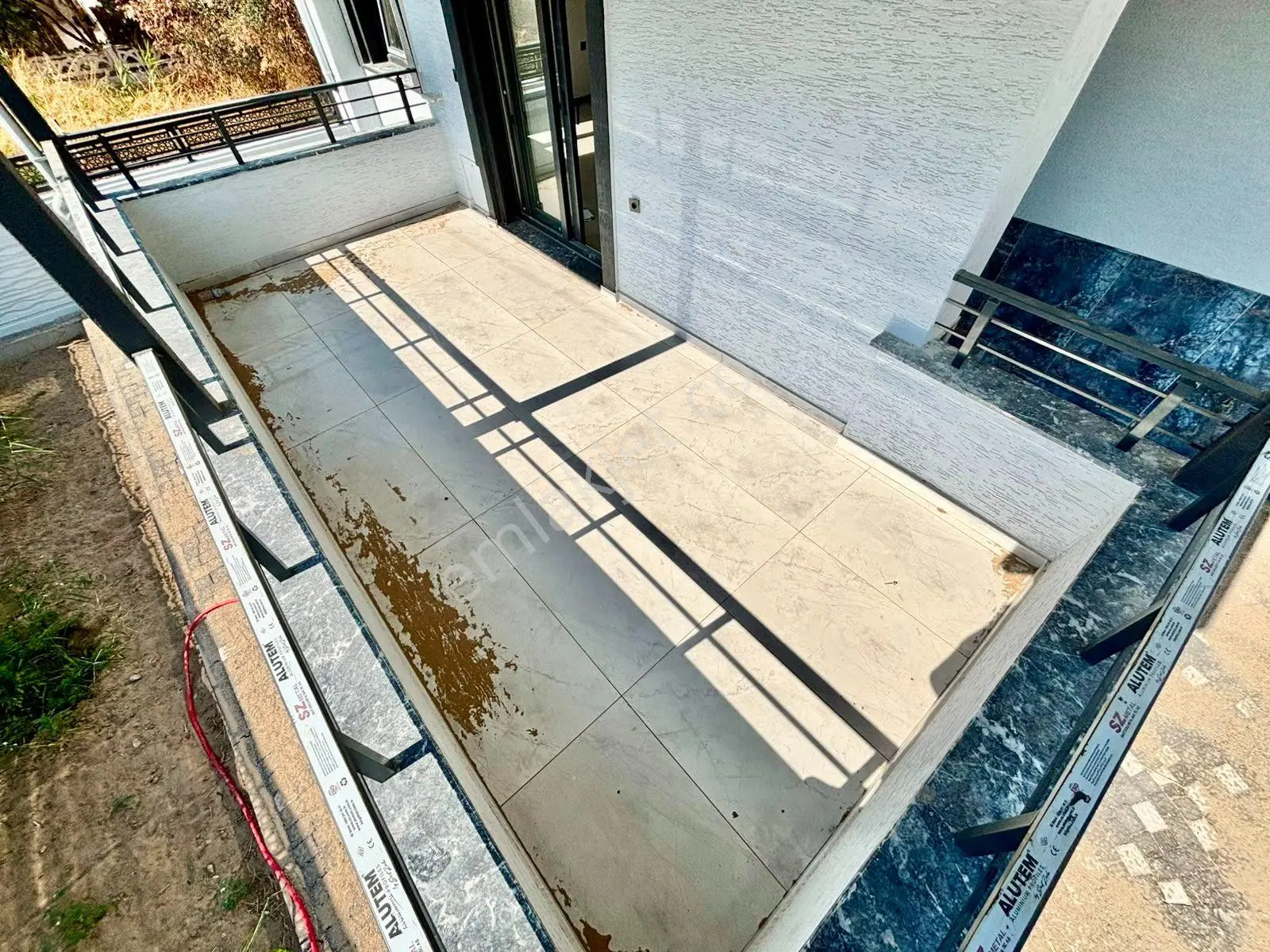 Ay Emlaktan Burhaniye Adyar'da Denize 100 Mt Doğa İle İç İçe Satılık 3+1 Otoparklı Müstakil Villa — fotoğraf 17