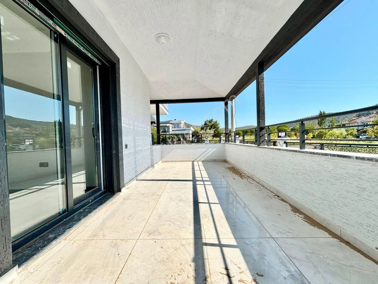Ay Emlaktan Burhaniye Adyar'da Denize 100 Mt Doğa İle İç İçe Satılık 3+1 Otoparklı Müstakil Villa — fotoğraf 18