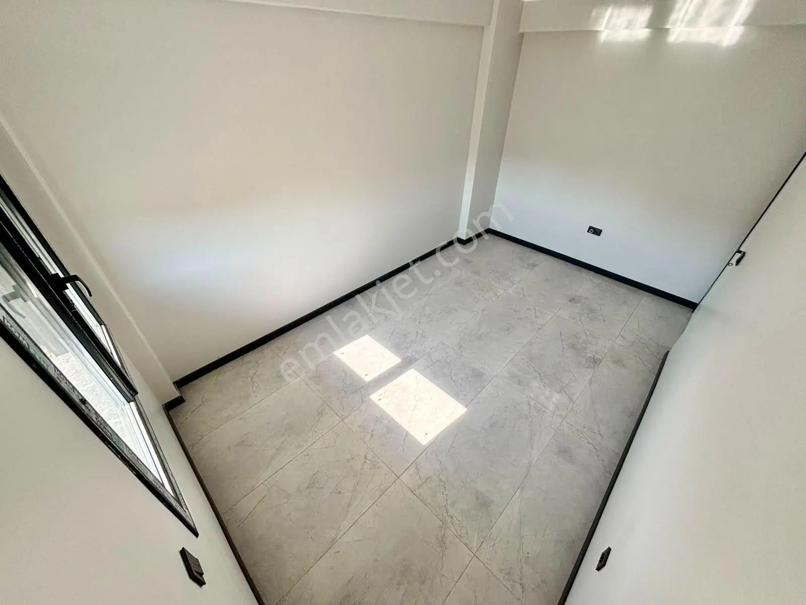 Ay Emlaktan Burhaniye Adyar'da Denize 100 Mt Doğa İle İç İçe Satılık 3+1 Otoparklı Müstakil Villa — fotoğraf 29