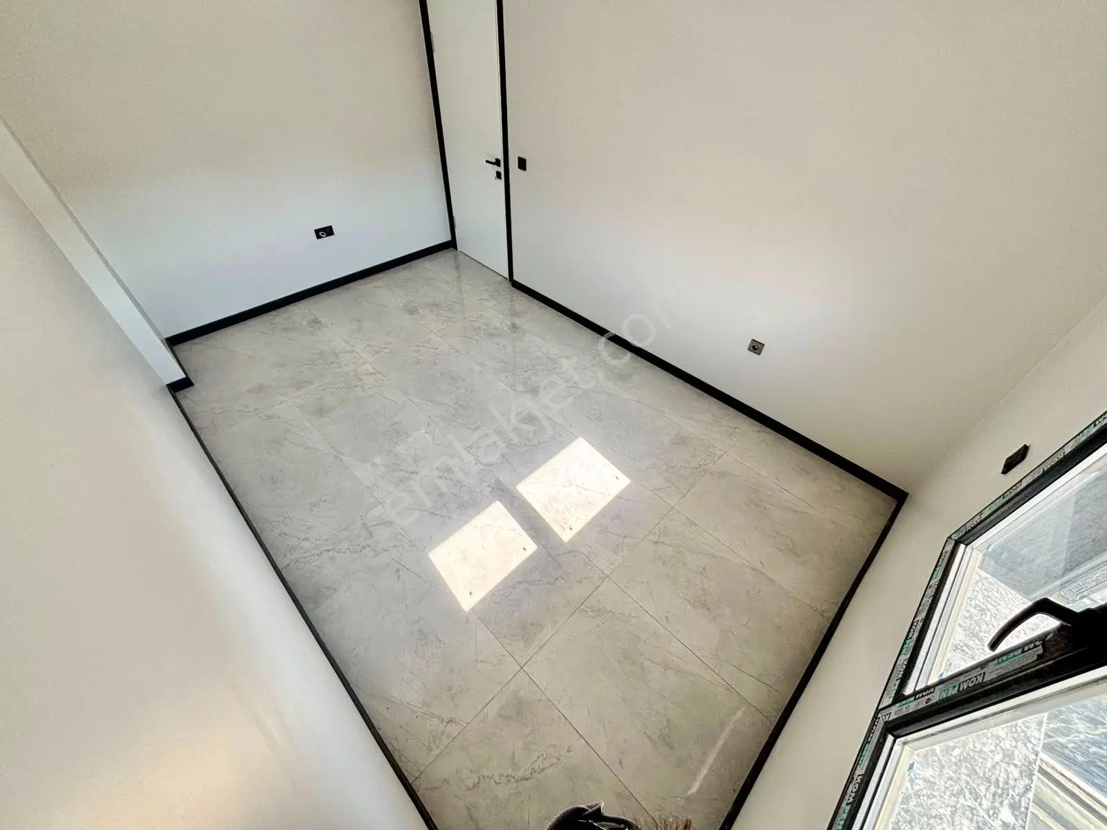 Ay Emlaktan Burhaniye Adyar'da Denize 100 Mt Doğa İle İç İçe Satılık 3+1 Otoparklı Müstakil Villa — fotoğraf 30