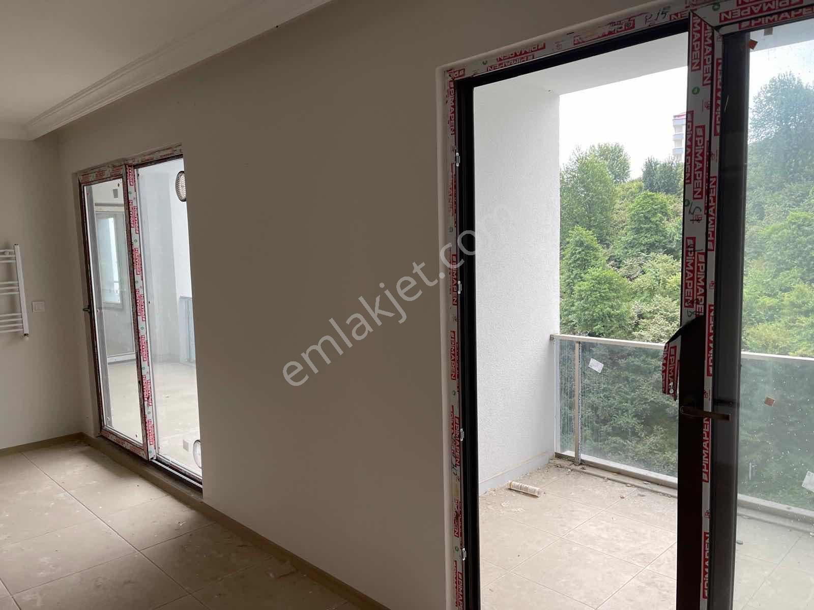 Altın Emlak Trabzon Pelitlide Satılık Deniz Manzaralı 3+1 Daire