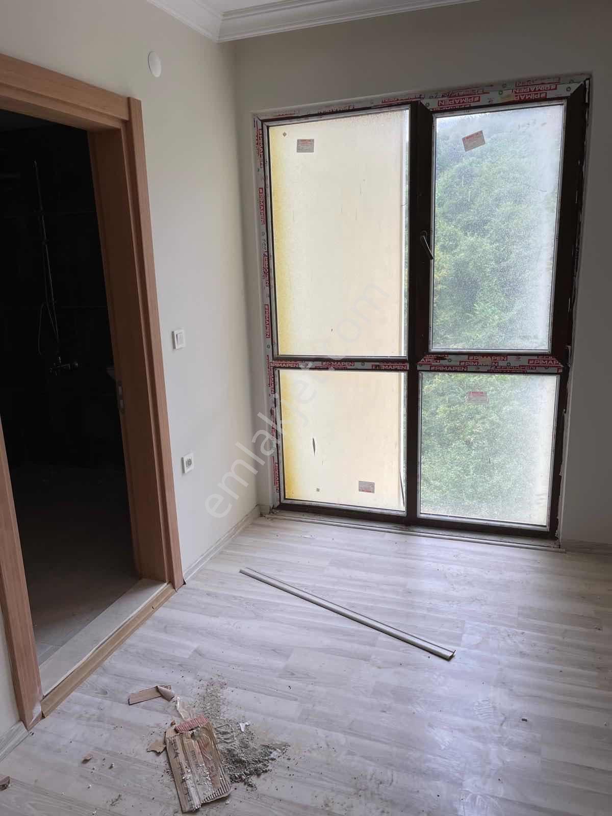 Altın Emlak Trabzon Pelitlide Satılık Deniz Manzaralı 3+1 Daire — fotoğraf 11