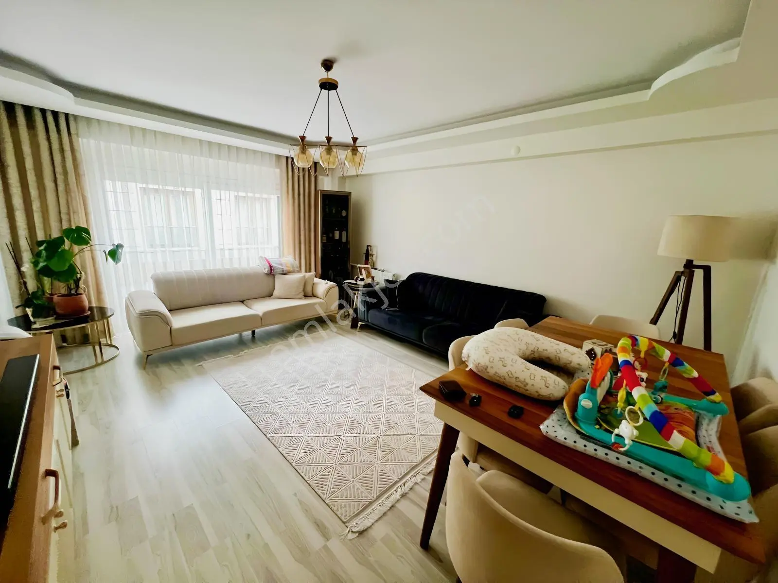 53 Karşıyaka Örnekköyde Satılık 2+1 Daire — fotoğraf 2