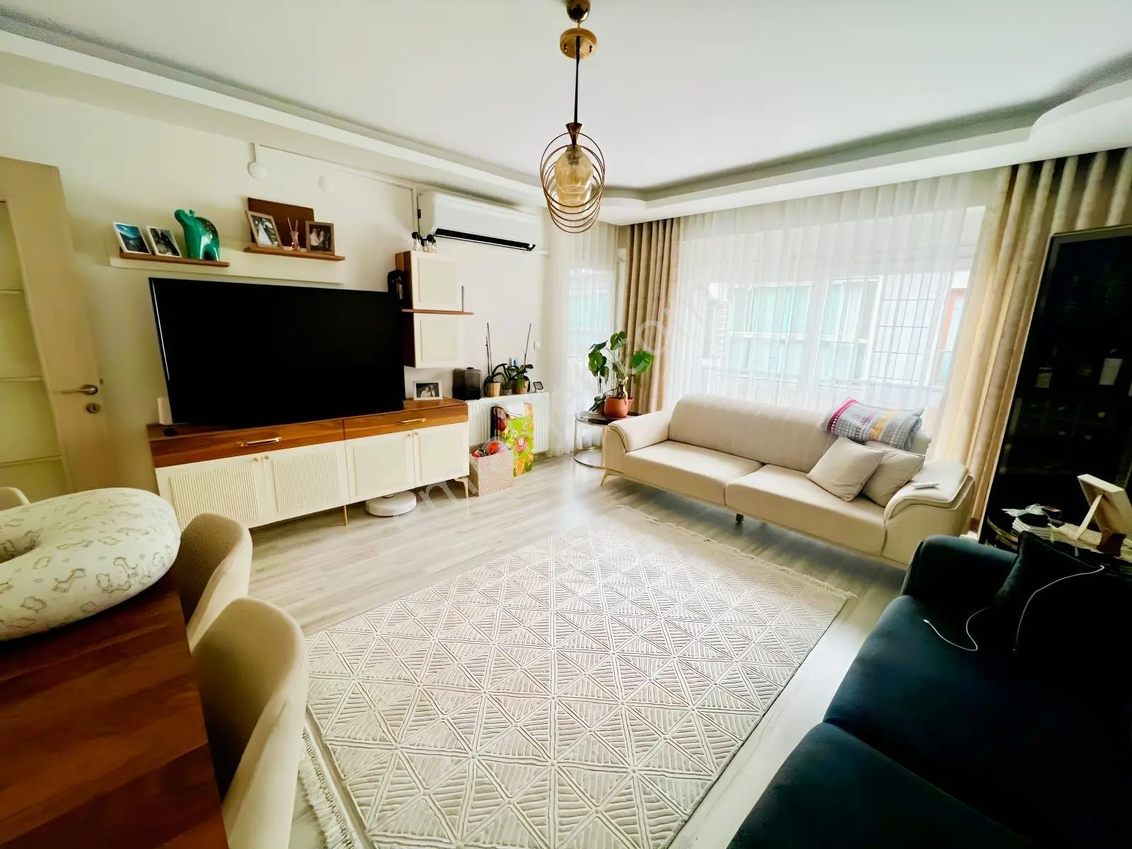 53 Karşıyaka Örnekköyde Satılık 2+1 Daire — fotoğraf 3