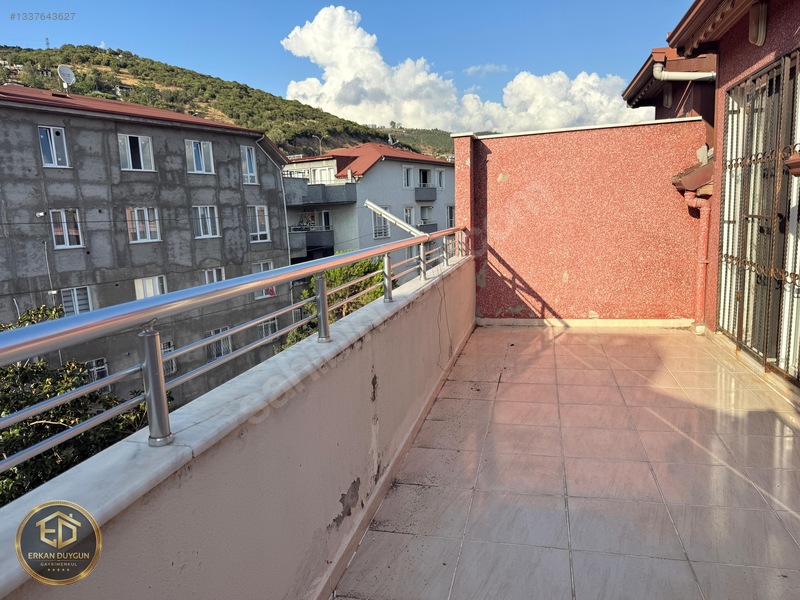 Atalar'da Deniz Manzaralı Teraslı 4+1 Kiralık Çatı Dubleks — fotoğraf 15