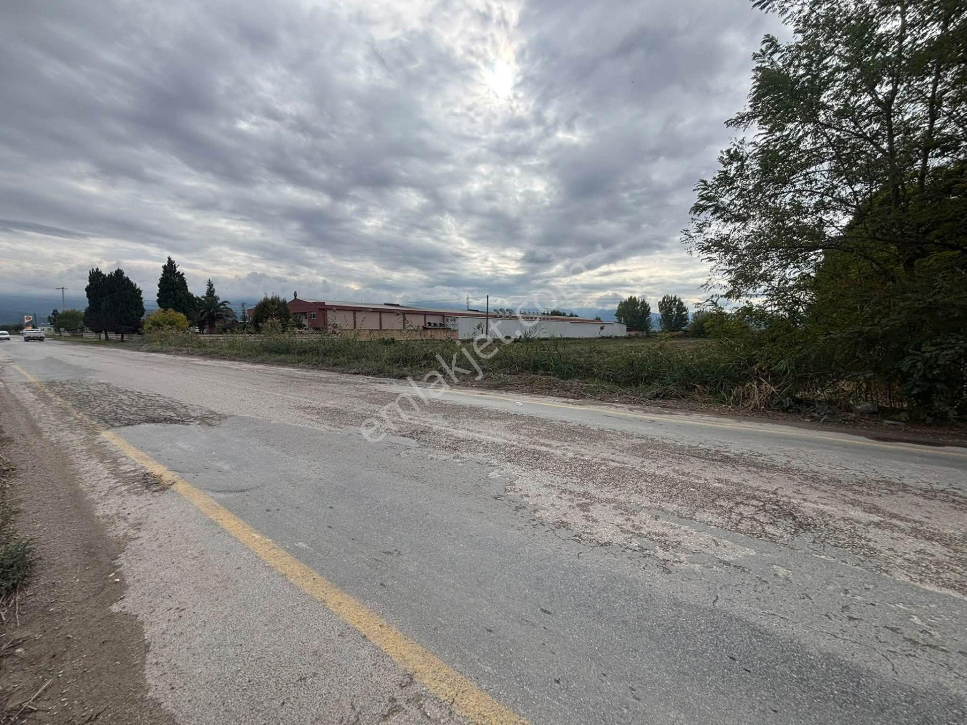 Tc Emlaktan Satılık Mükemmel Konumlu Tarla ! — fotoğraf 15