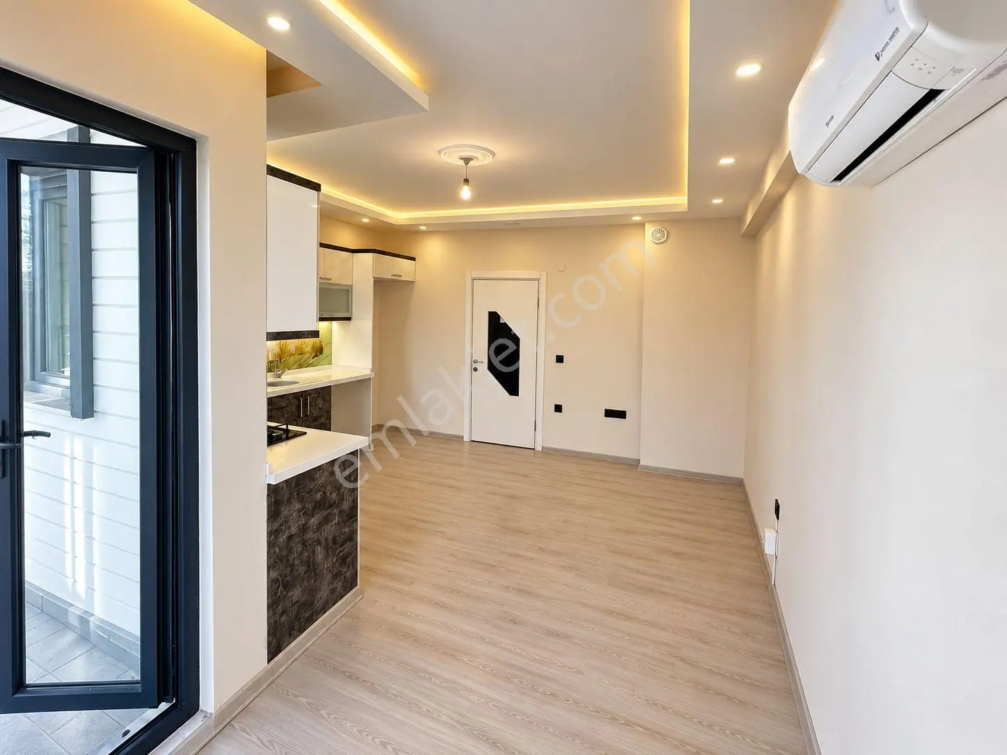 Aktif'ten Yetişen Alır Akçay'da Satılık 6 Yaşında Denize Yakın Harika 1+1 Daire — fotoğraf 7
