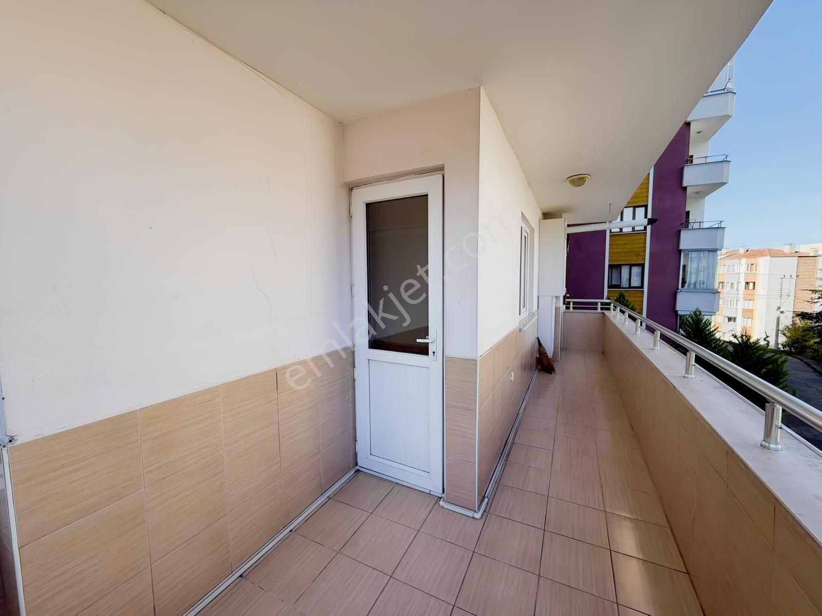 Söğütlü Mah. Satılık Daire 3+1 Doğalgazlı&asansörlü Merkezi Yer — fotoğraf 12