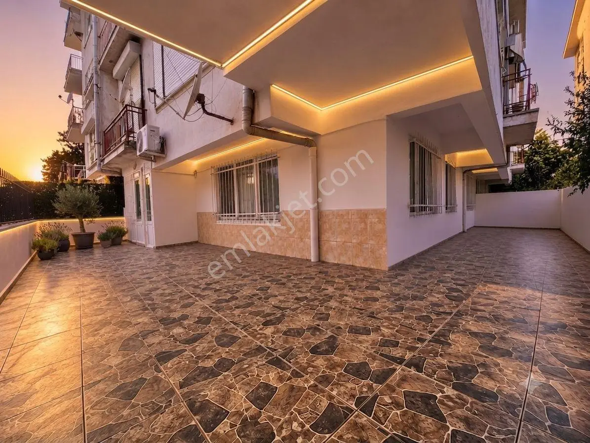 Aktif'Ten Akçay'Da Satılık Denize 50Mt Full Eşyalı Masrafsız Bahçeli 2+1Daire