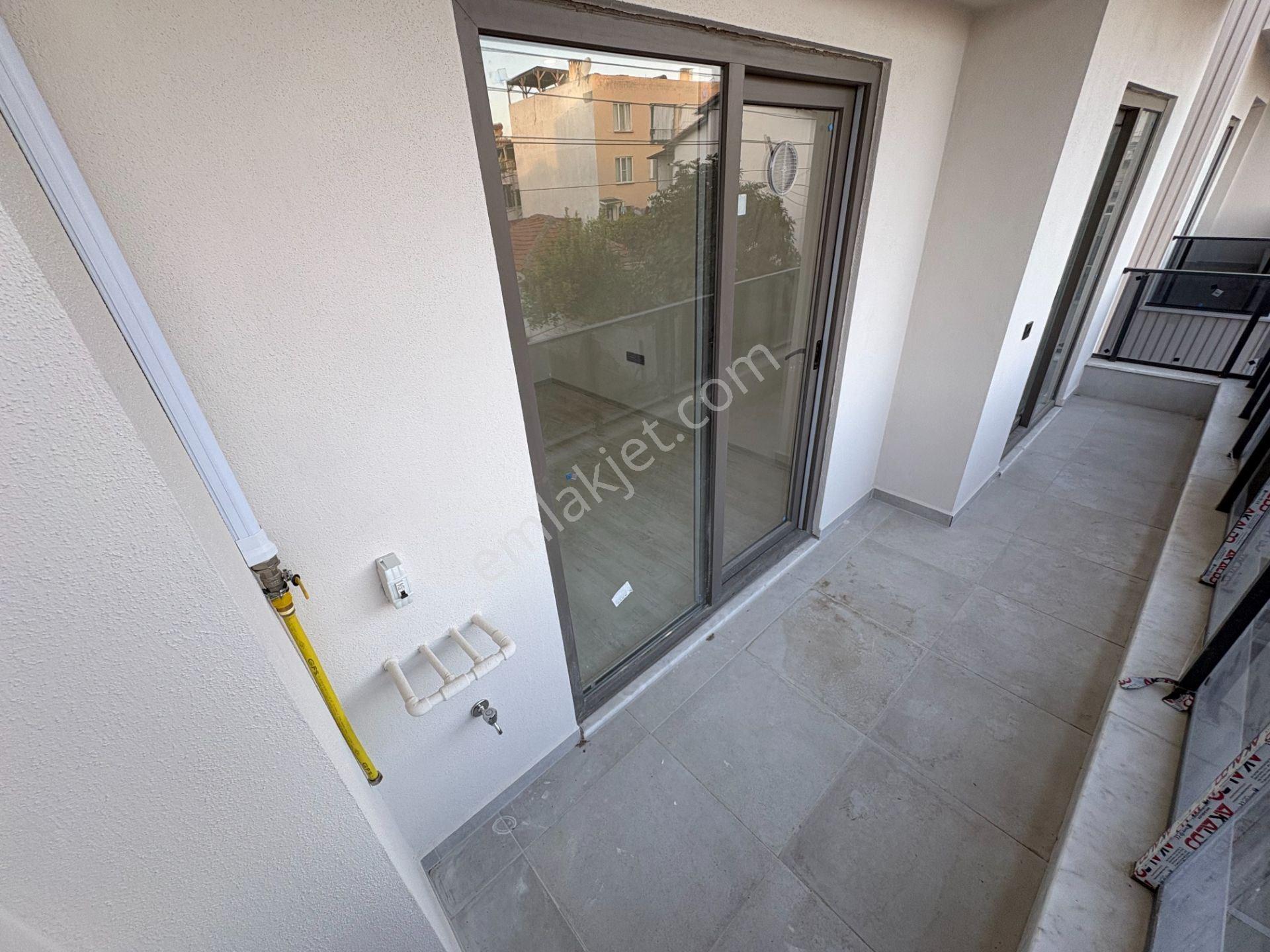Mera Emlaktan Tuzcumurat Mah. Ara Kat 2+1 95m2 Sıfır Lüks Daire — fotoğraf 10