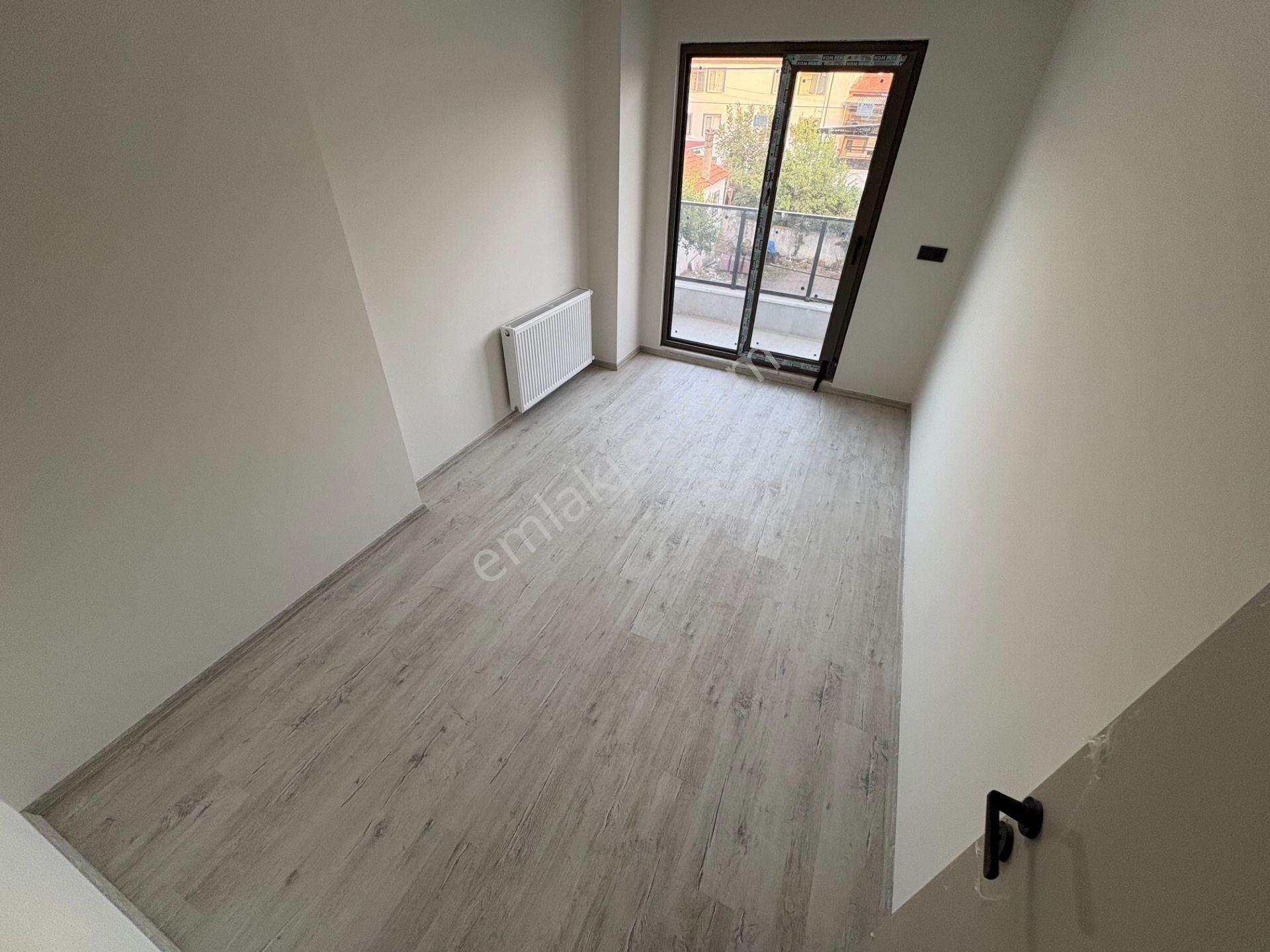Mera Emlaktan Tuzcumurat Mah. Ara Kat 2+1 95m2 Sıfır Lüks Daire — fotoğraf 11