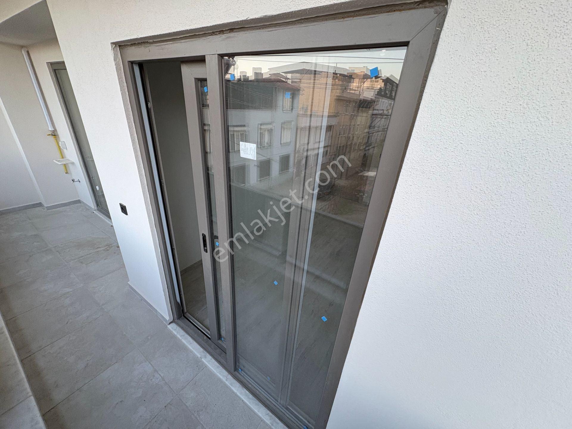 Mera Emlaktan Tuzcumurat Mah. Ara Kat 2+1 95m2 Sıfır Lüks Daire — fotoğraf 13