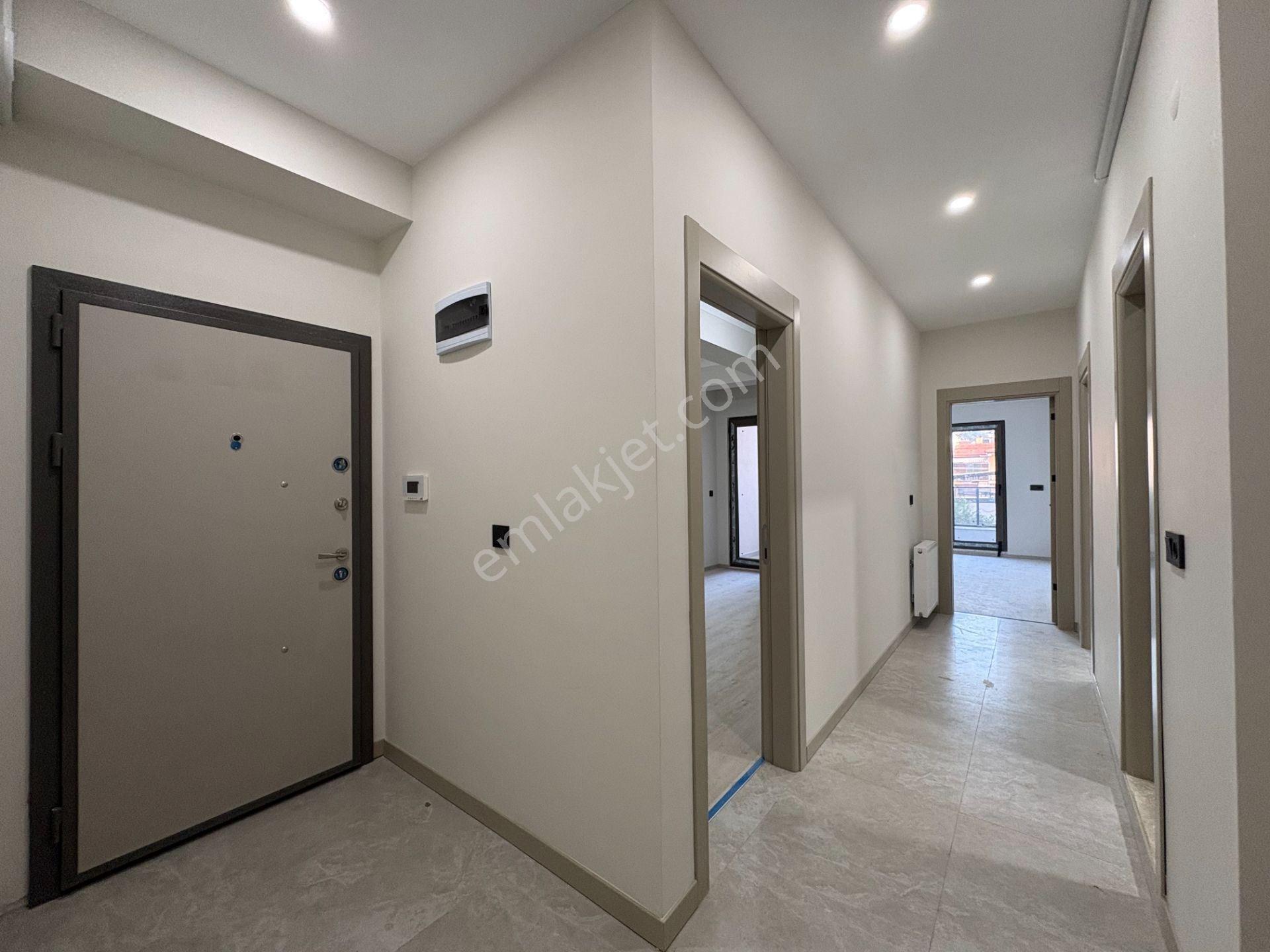 Mera Emlaktan Tuzcumurat Mah. Ara Kat 2+1 95m2 Sıfır Lüks Daire — fotoğraf 29