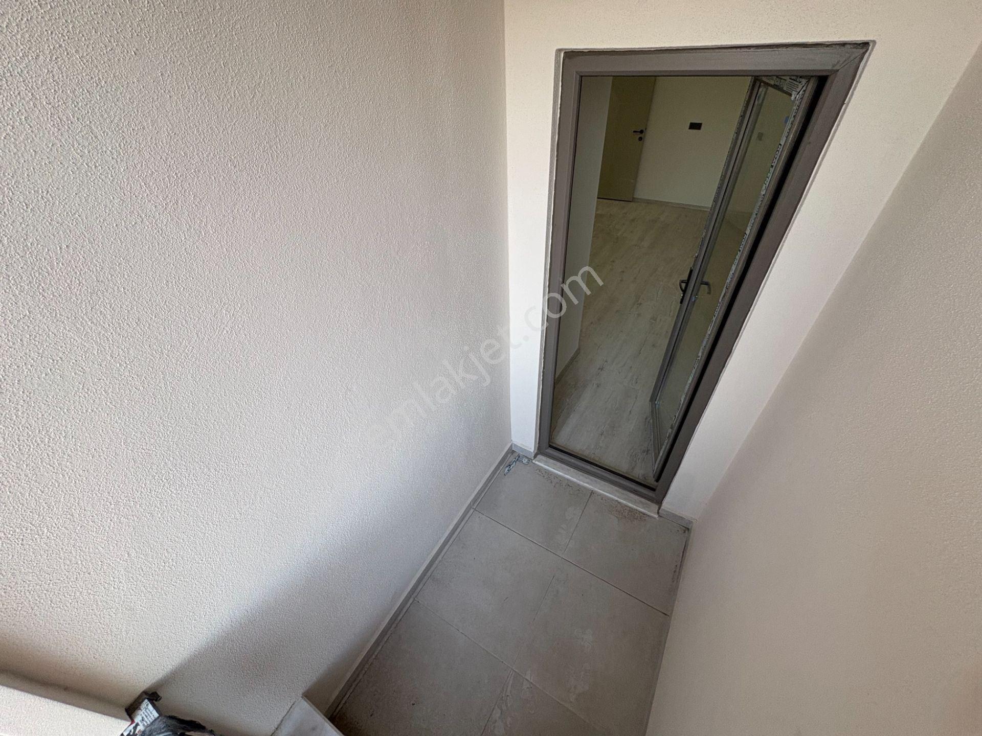 Mera Emlaktan Tuzcumurat Mah. Ara Kat 2+1 95m2 Sıfır Lüks Daire — fotoğraf 30