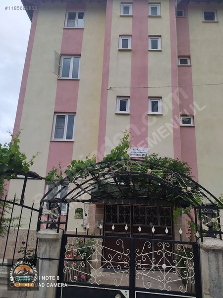 Isparta/şarkikaraağaç Merkezde 1+1 Ayrı Mutfaklı Eşyalı Daire