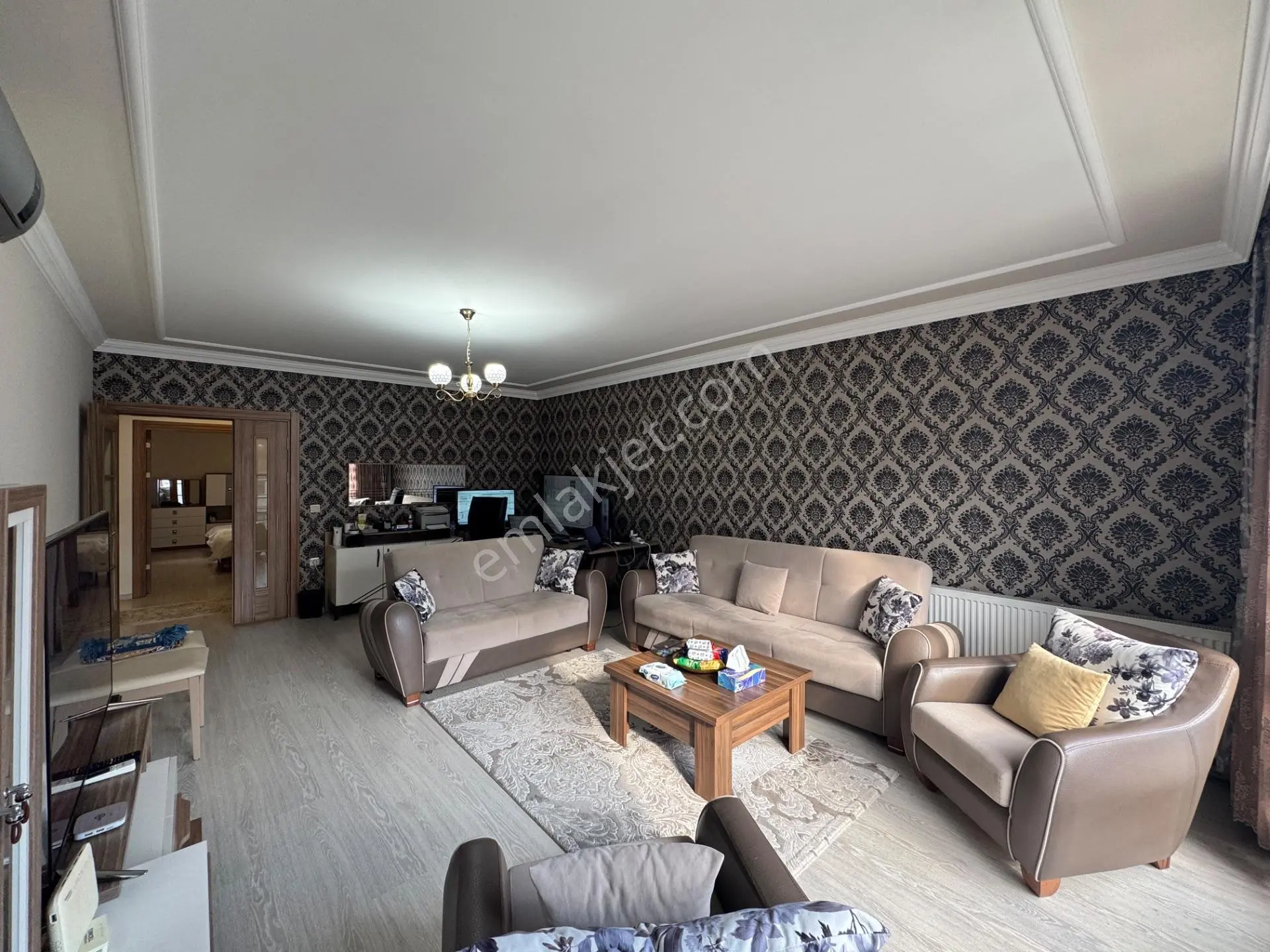 Trabzon Yomra Merkezde 3+1 Satılık Daire — fotoğraf 2