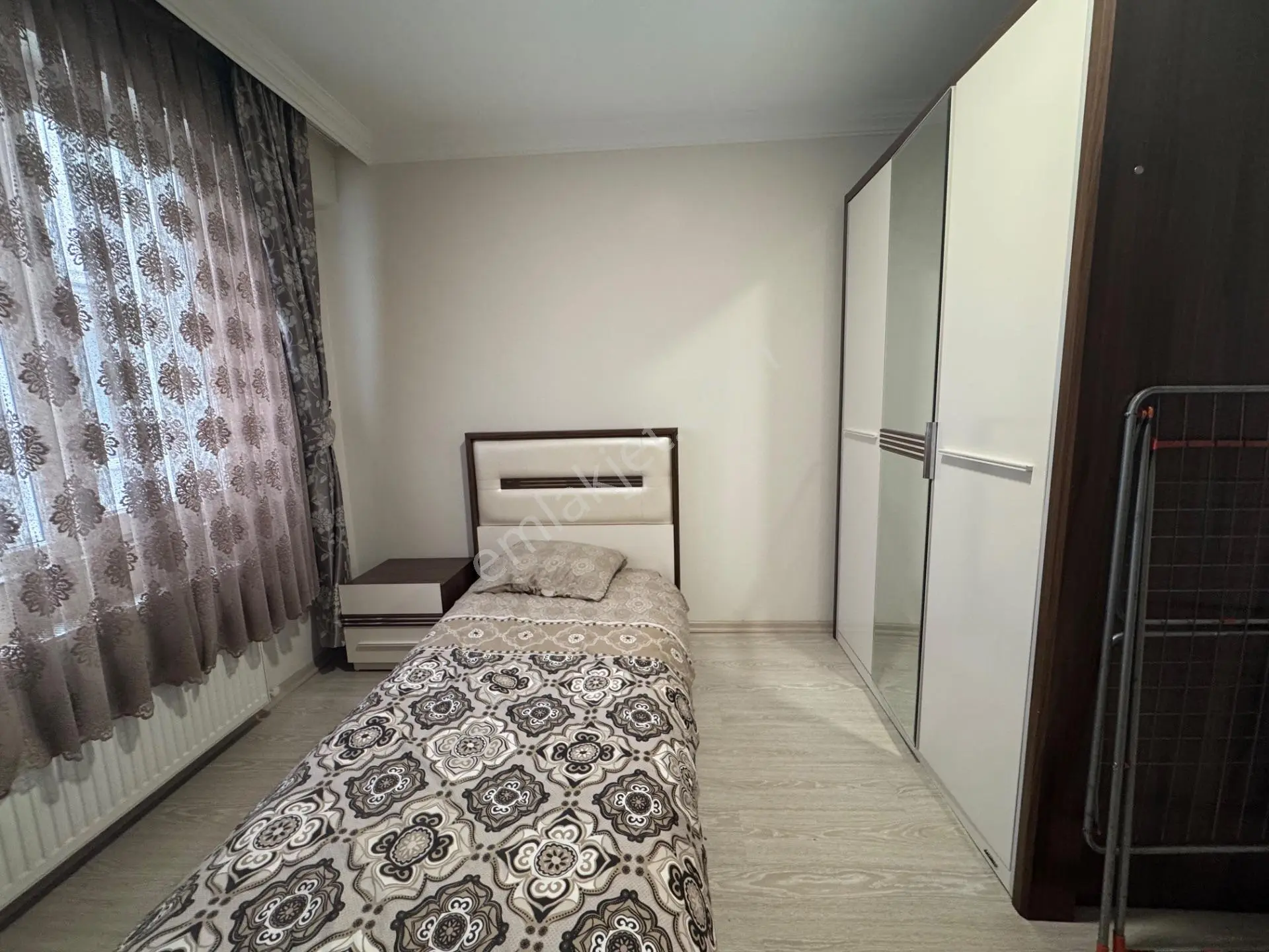 Trabzon Yomra Merkezde 3+1 Satılık Daire — fotoğraf 8