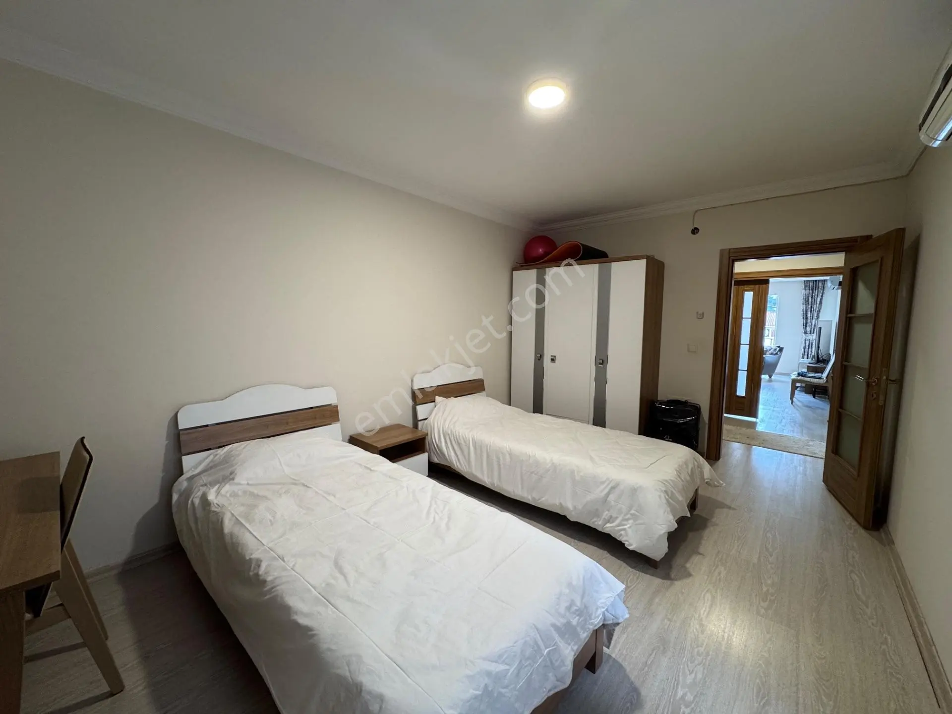 Trabzon Yomra Merkezde 3+1 Satılık Daire — fotoğraf 10