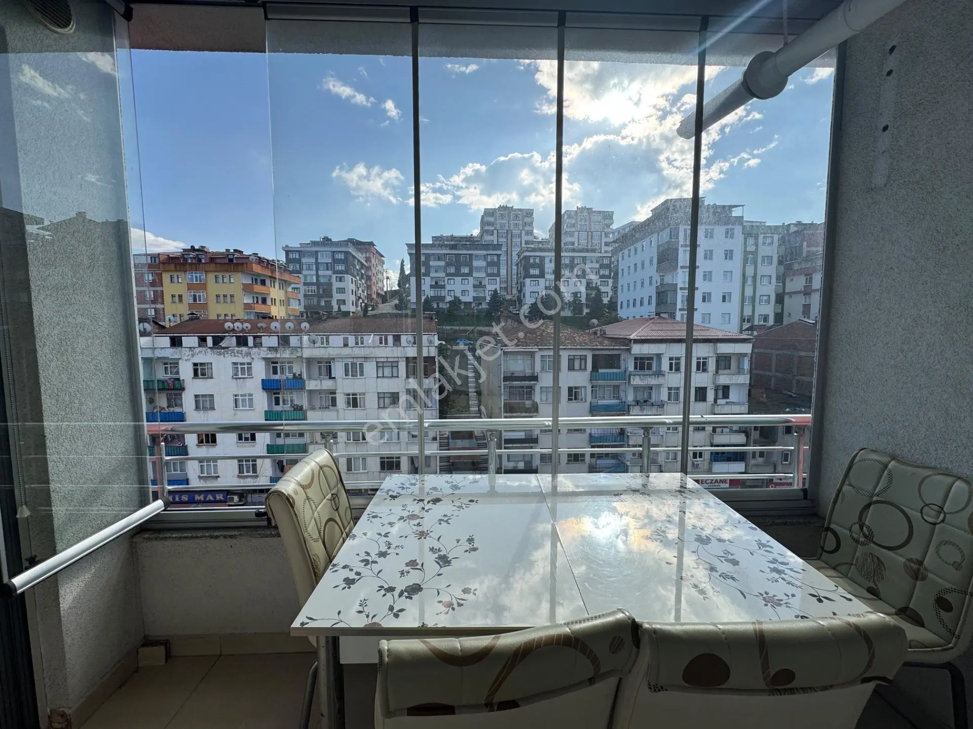 Trabzon Yomra Merkezde 3+1 Satılık Daire — fotoğraf 16