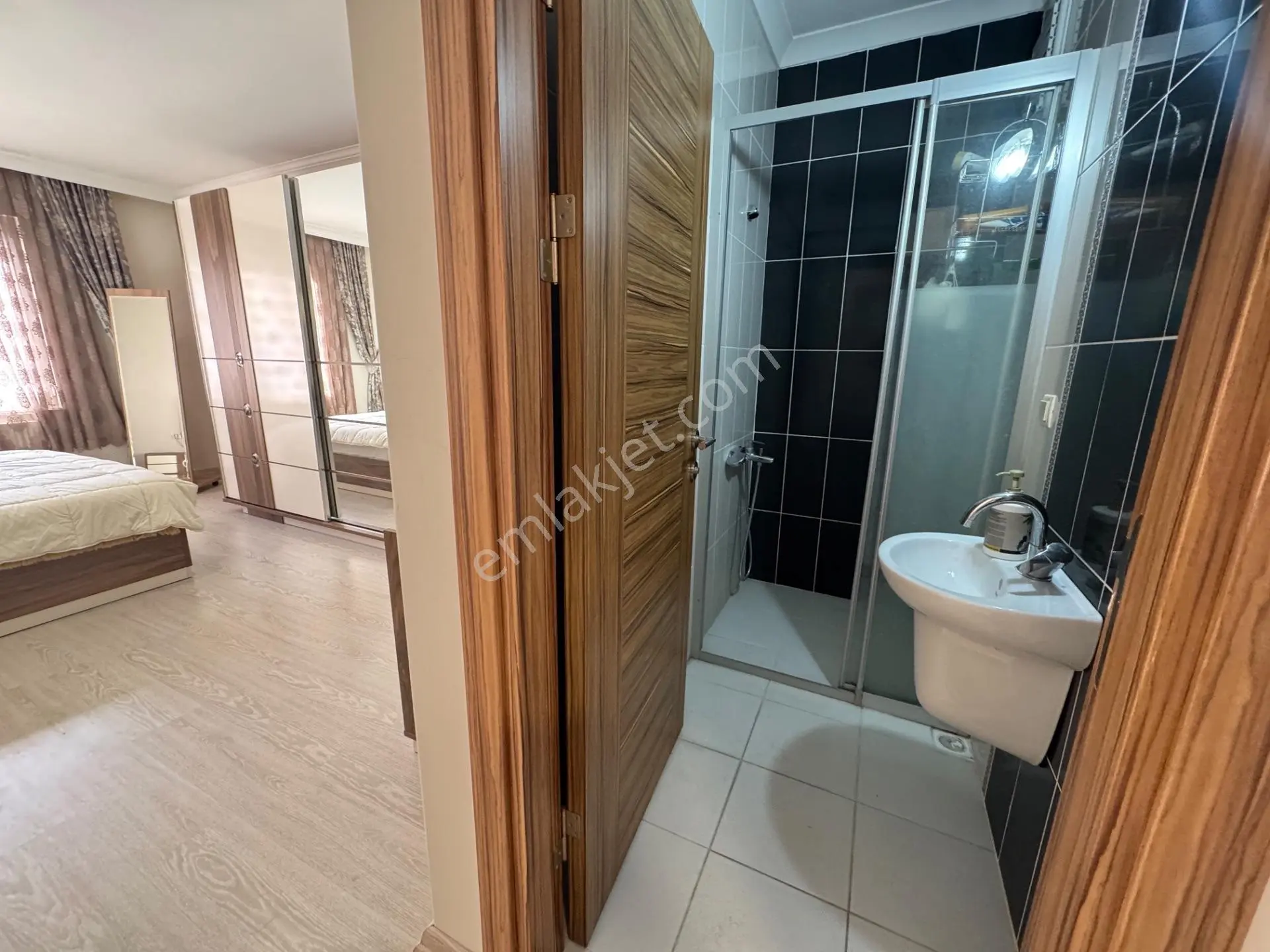 Trabzon Yomra Merkezde 3+1 Satılık Daire — fotoğraf 17