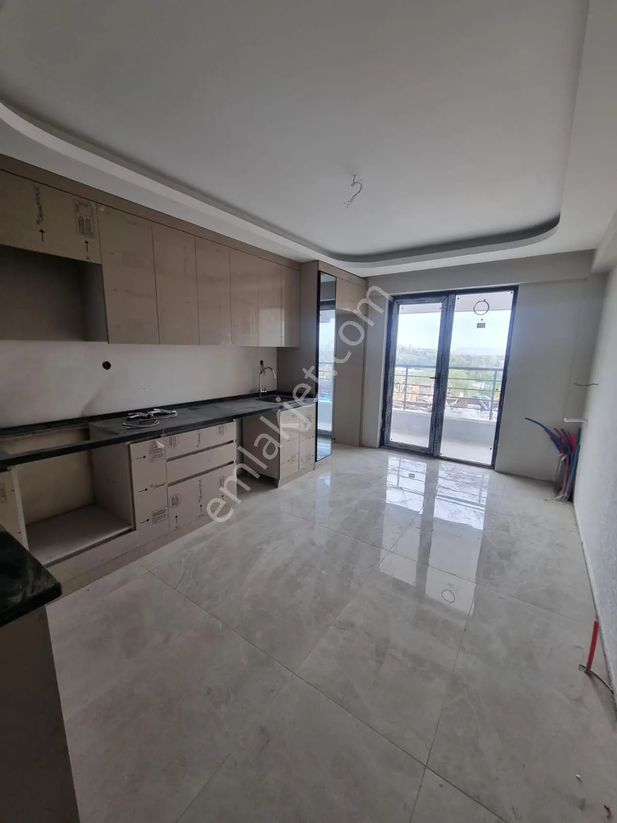 Gül Emlak'tan Beşikkaya Mahallesi O 3+1 135 Mt Net Ful Yapılı Daire — fotoğraf 5