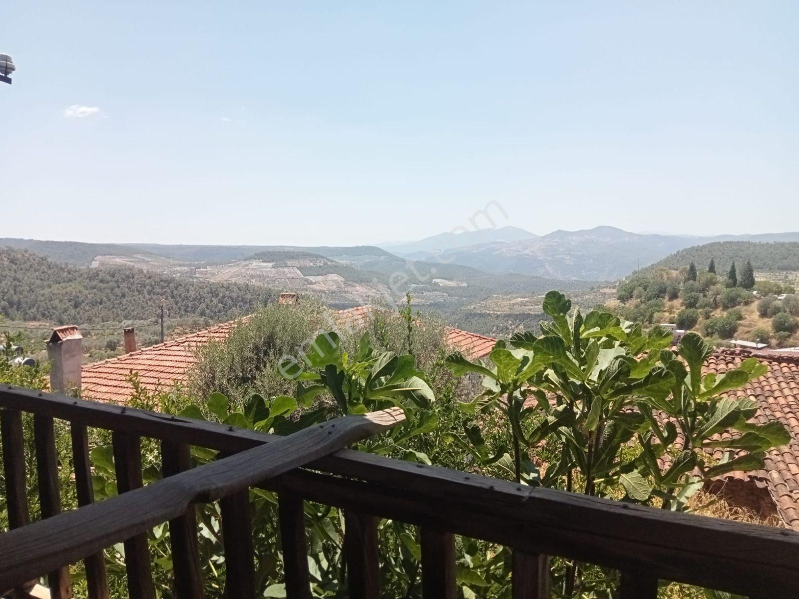 Satılık Bahceli Ahşap Ev Arsalı 436 M2 — fotoğraf 4