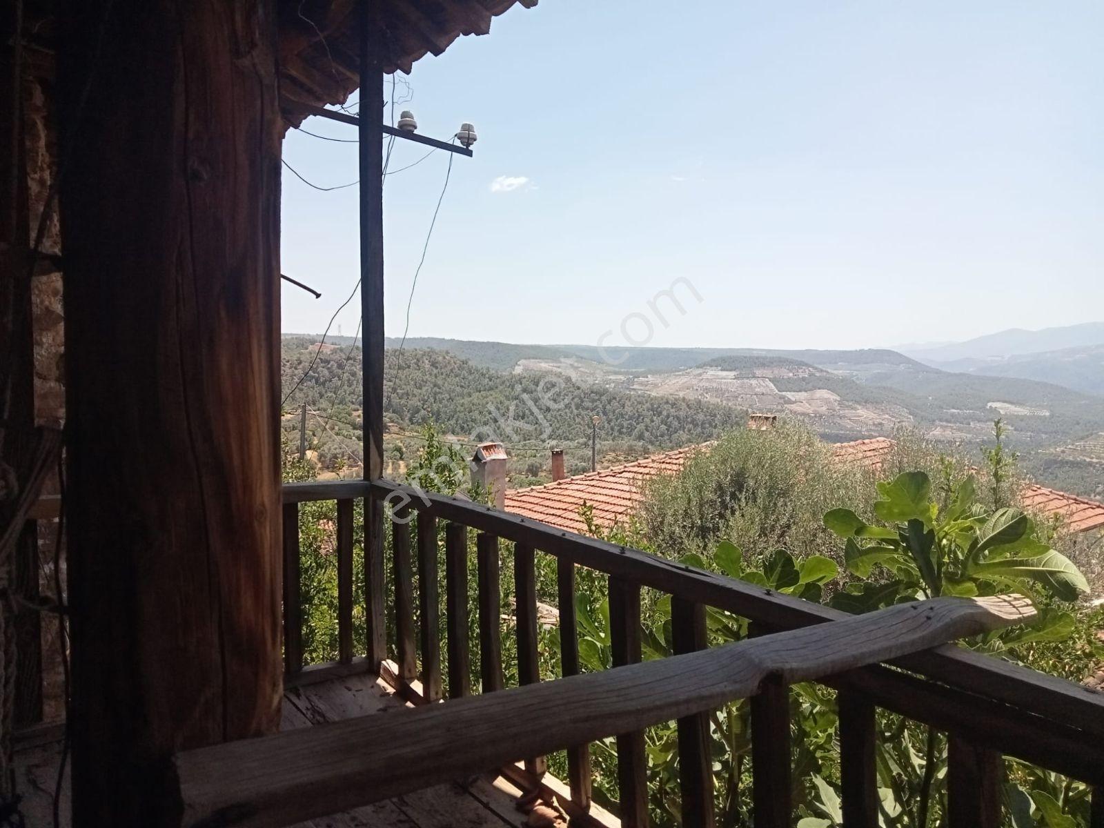 Satılık Bahceli Ahşap Ev Arsalı 436 M2 — fotoğraf 5