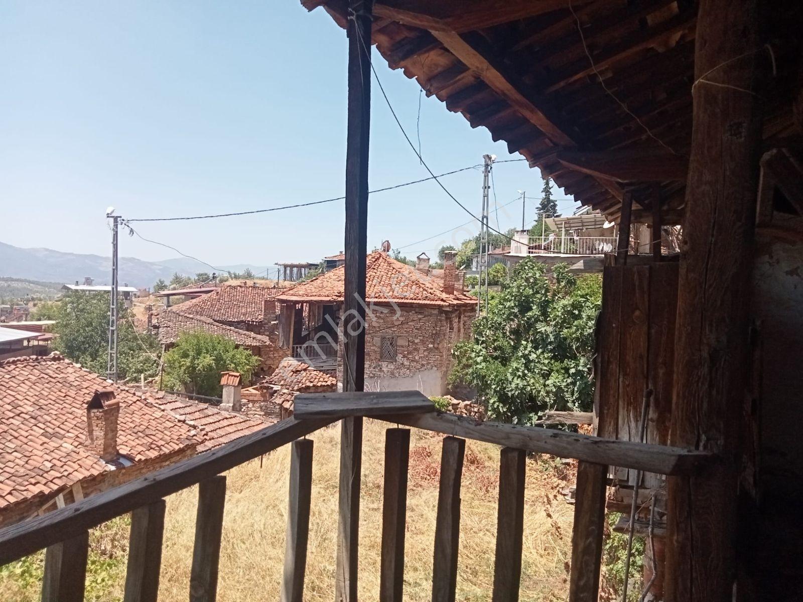 Satılık Bahceli Ahşap Ev Arsalı 436 M2 — fotoğraf 9