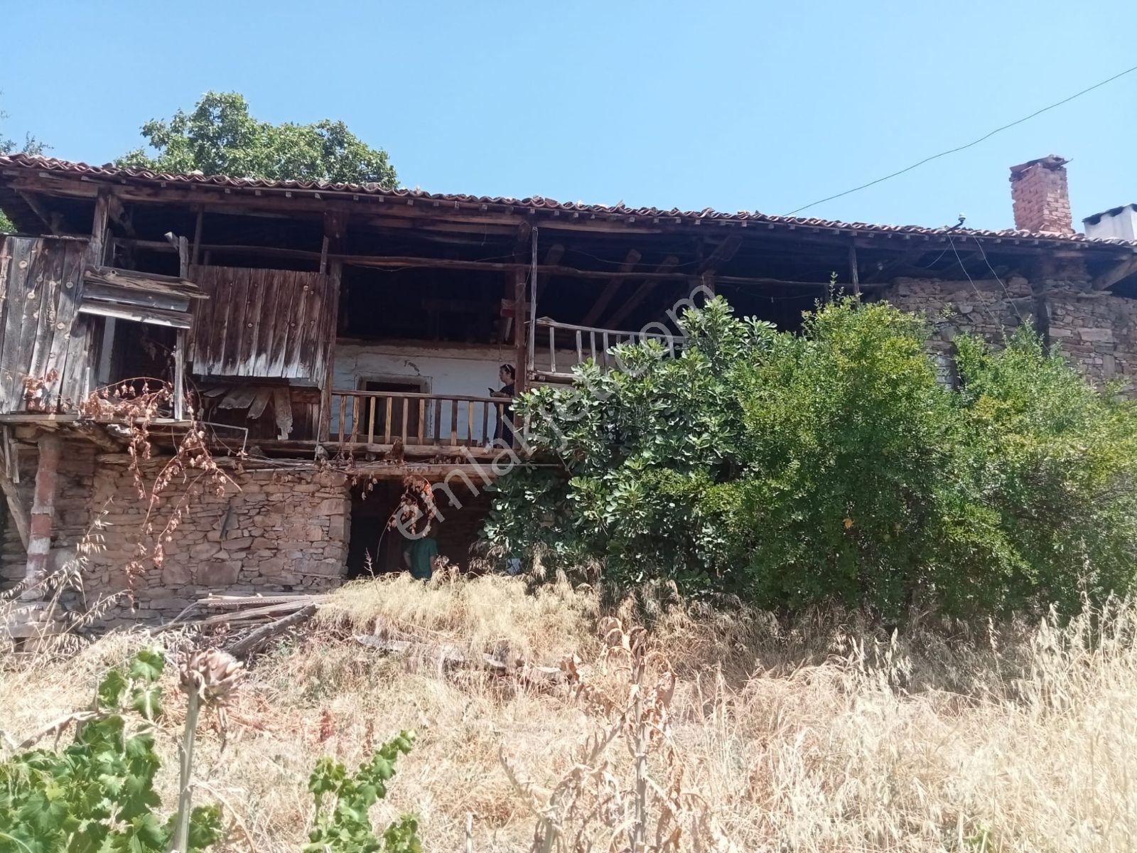 Satılık Bahceli Ahşap Ev Arsalı 436 M2 — fotoğraf 12
