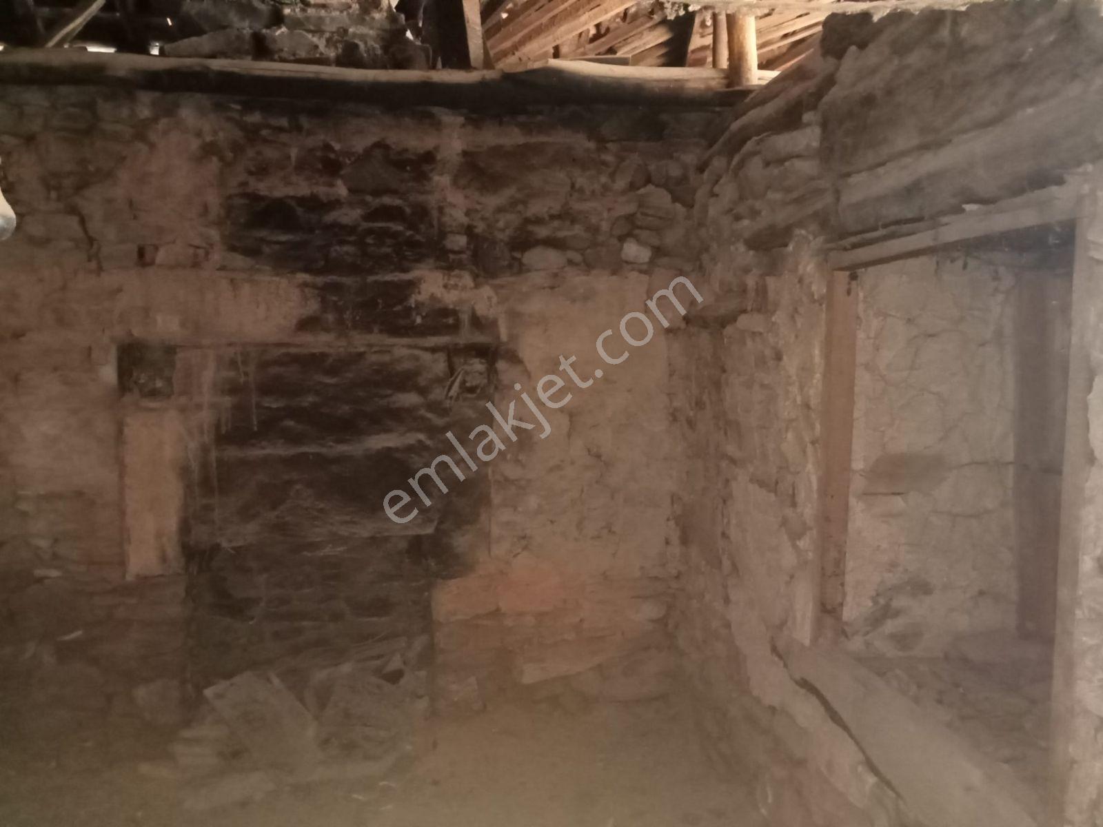 Satılık Bahceli Ahşap Ev Arsalı 436 M2 — fotoğraf 20