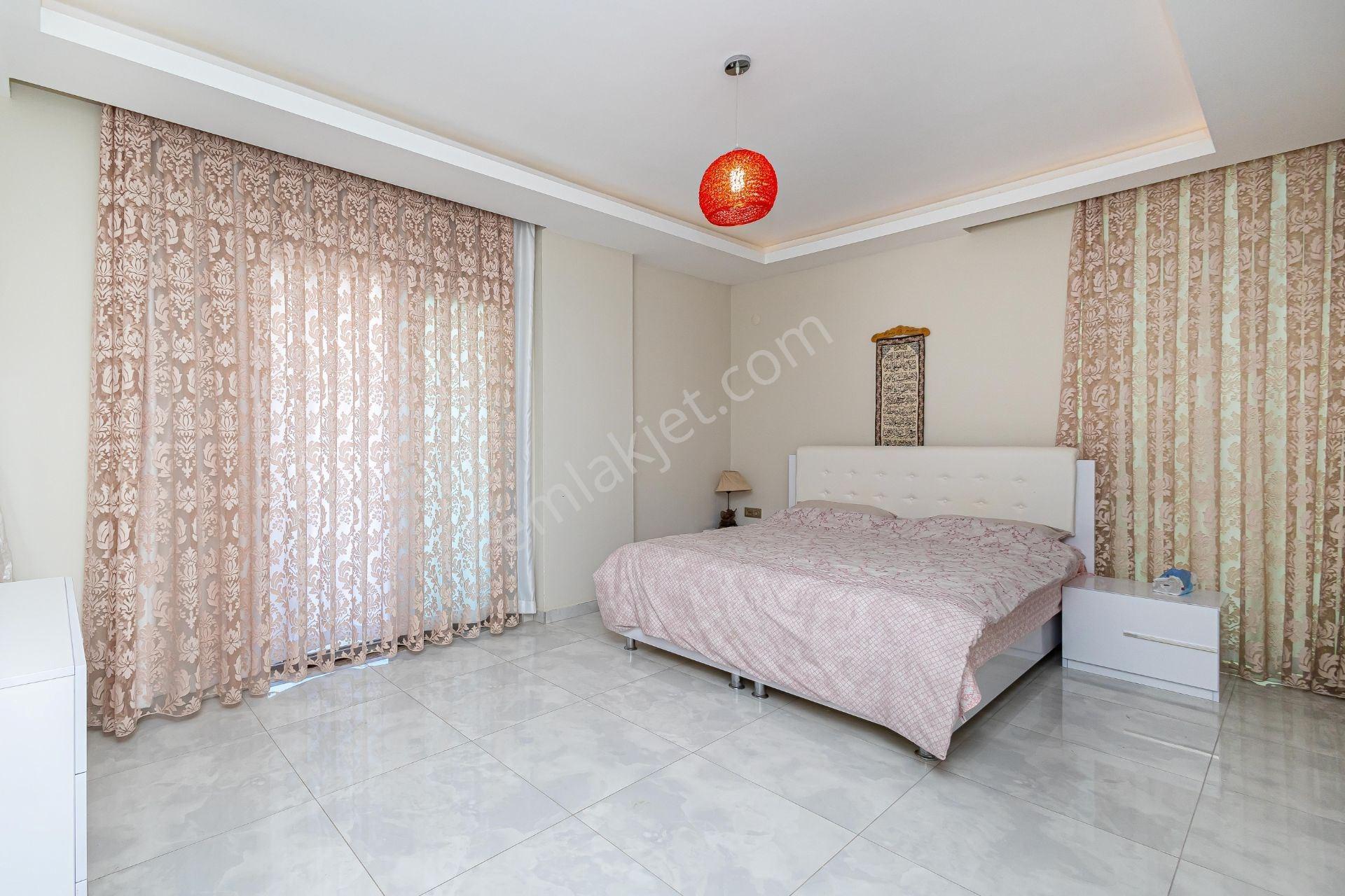 Alanya Kestelde Denize Sıfır Deniz Manzaralı 3+1 Eşyalı Daire — fotoğraf 9