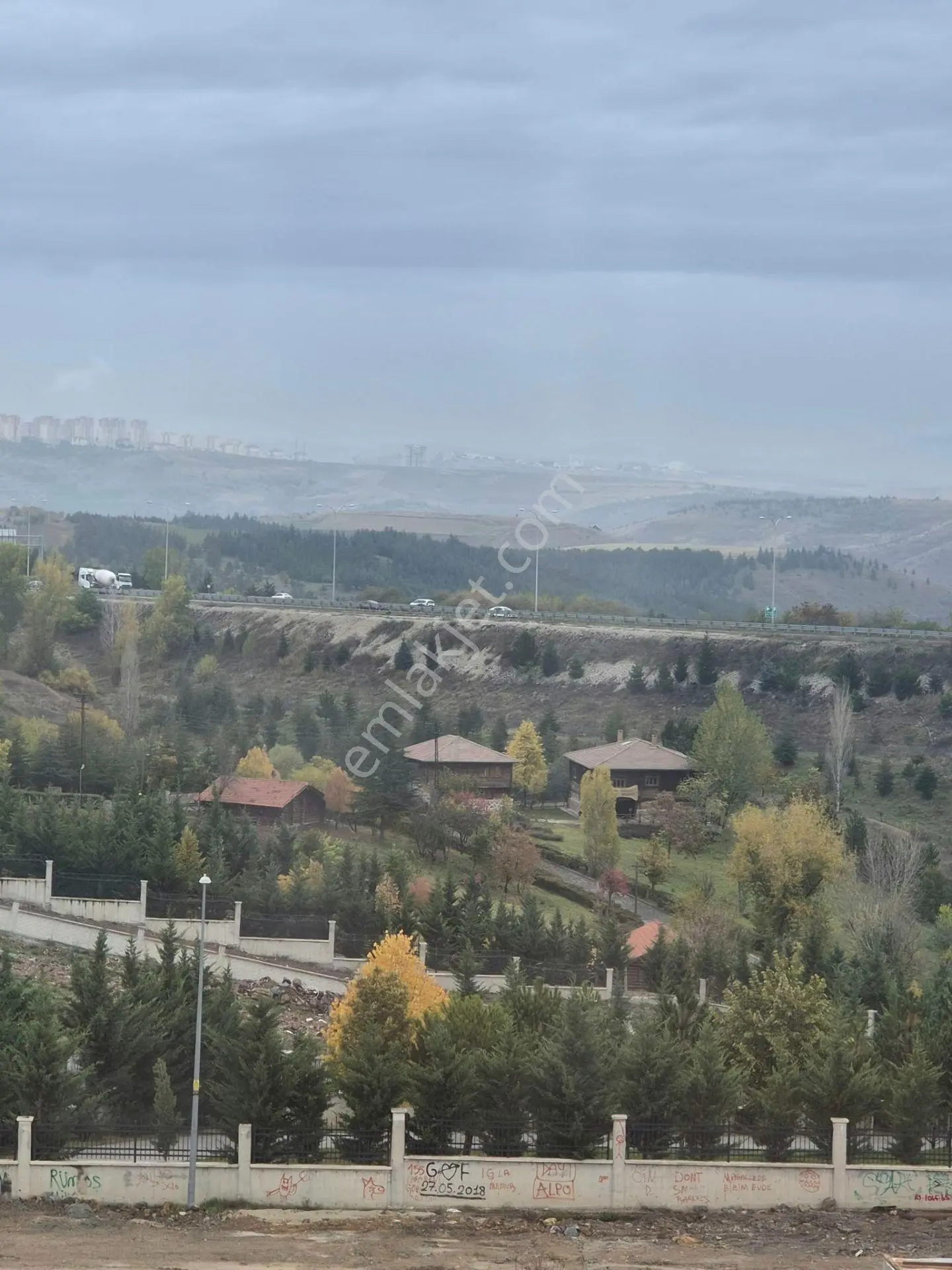 Altınköy Manzaralı 1.Kat Ful Yapılı 3+1 135Mt Net Kullanım Alanı Teras Balkonlu