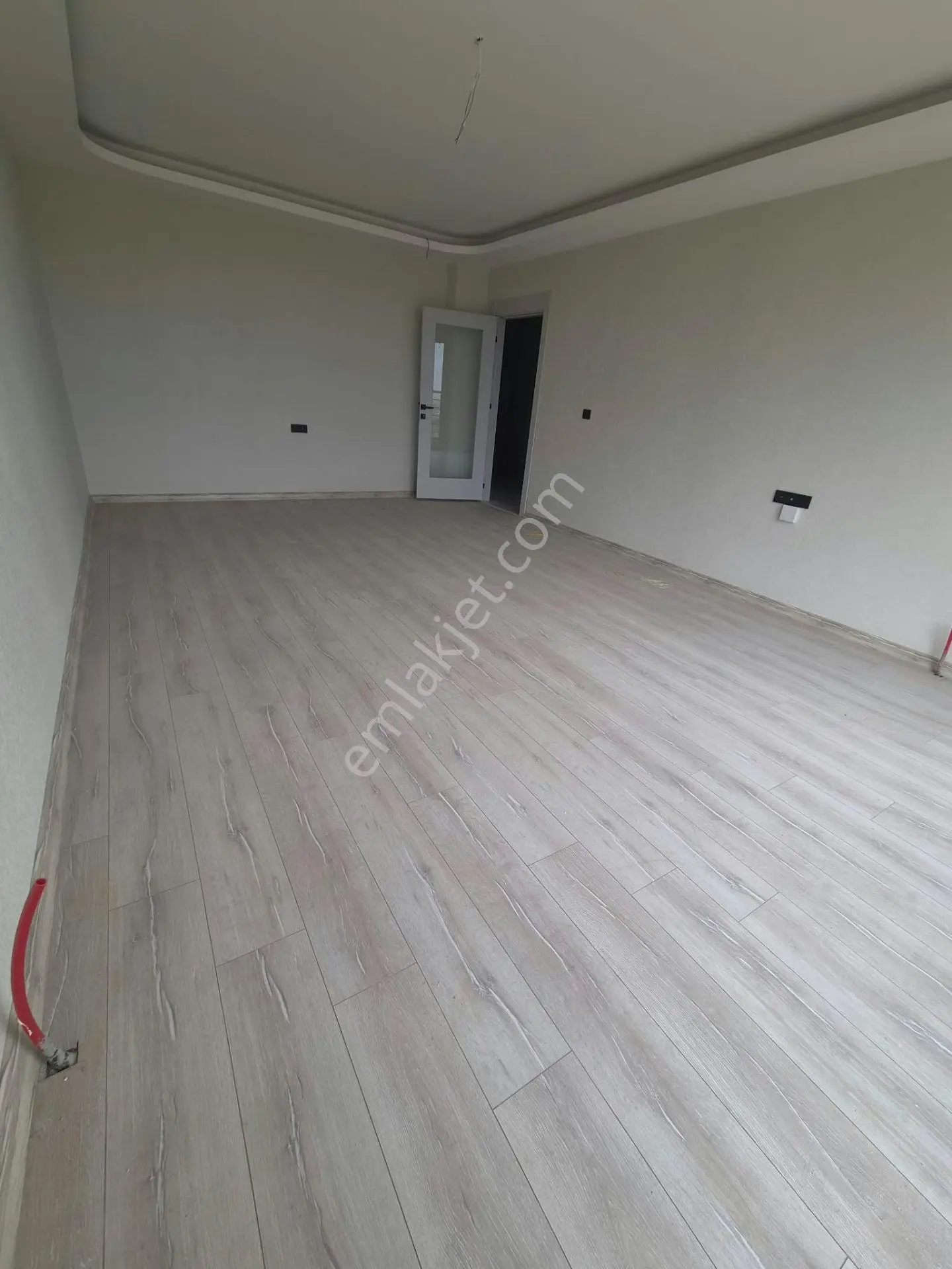 Altınköy Manzaralı 1.kat Ful Yapılı 3+1 135mt Net Kullanım Alanı Teras Balkonlu — fotoğraf 8