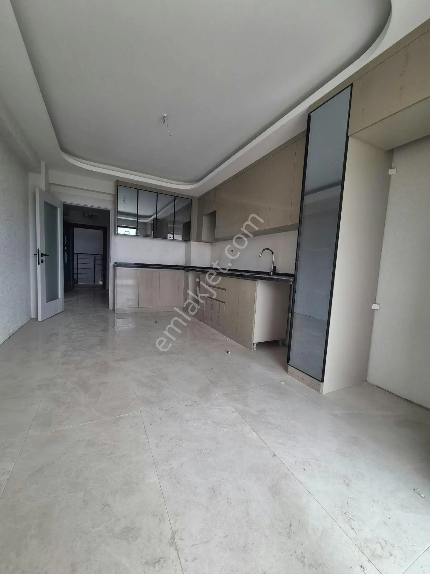 Altınköy Manzaralı 1.kat Ful Yapılı 3+1 135mt Net Kullanım Alanı Teras Balkonlu — fotoğraf 31