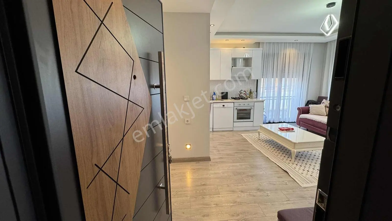 Yiğit Gayrimenkulden Çiftlikköyde Satılık Lüks 1+1 Daire — fotoğraf 2