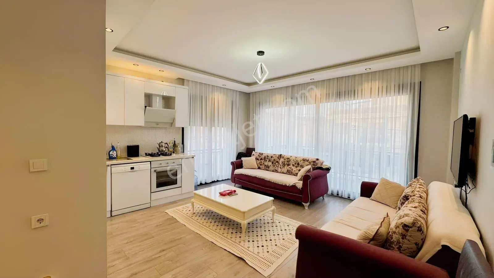 Yiğit Gayrimenkulden Çiftlikköyde Satılık Lüks 1+1 Daire — fotoğraf 3