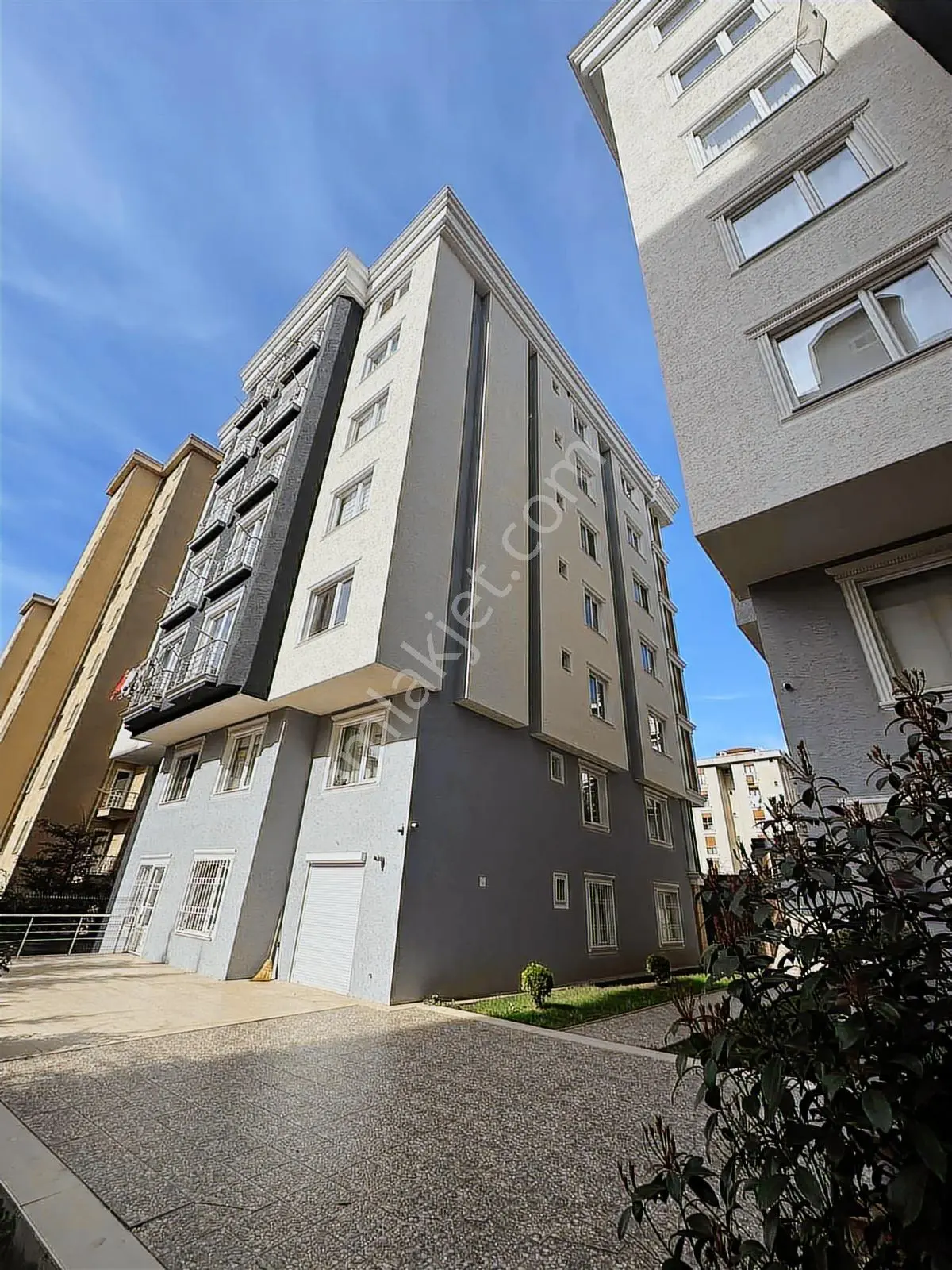 Elalmışta Site İçeridindd Büyük M 2 Balkonlu 3 +1 — fotoğraf 3