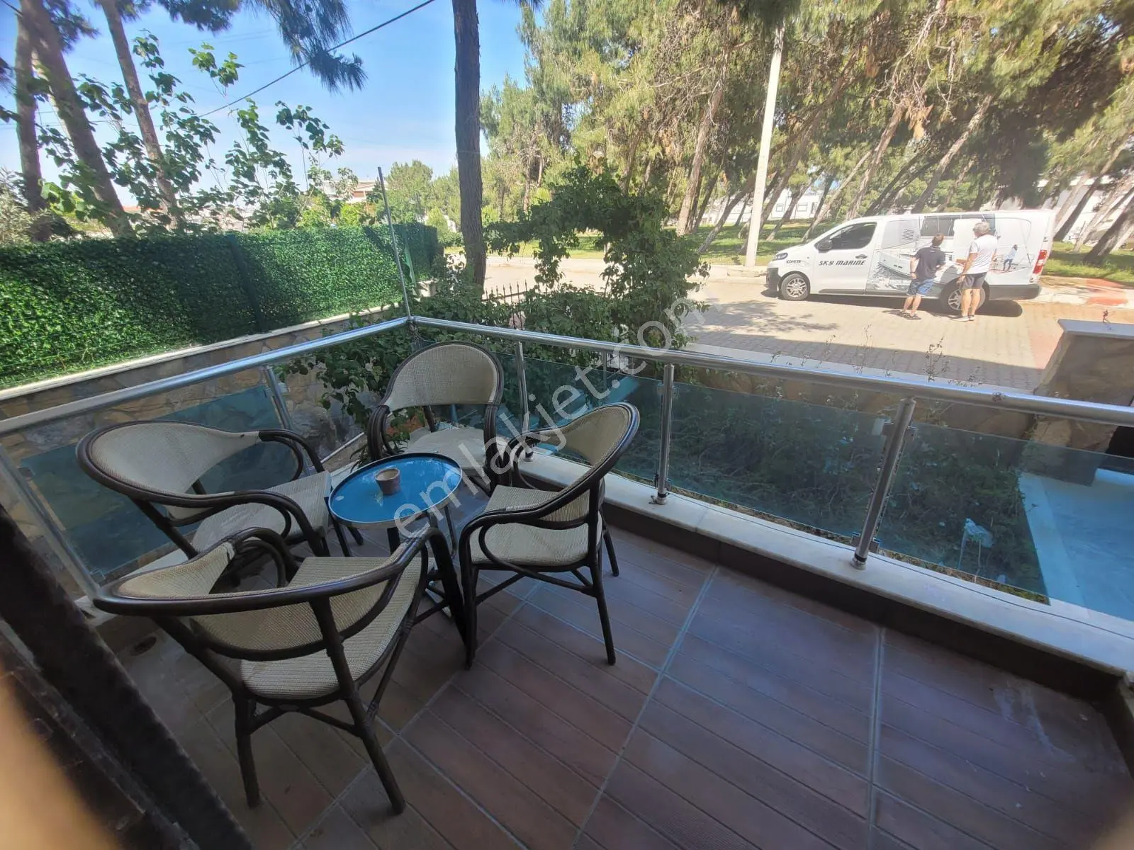 Didim Çamlık'Ta İdeal Konumda Denize 200M, 3+1 Eşyalı Daire