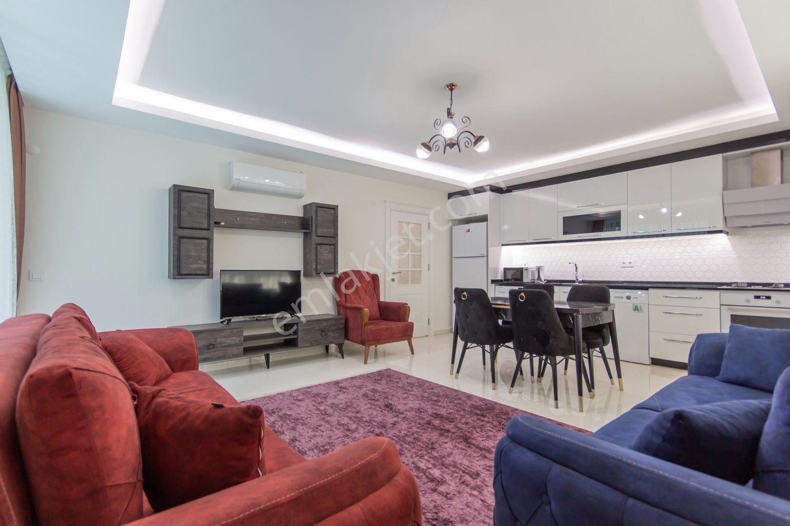 Alanya Mahmutlarda Ultra Lüks Eşyalı Merkezi Konumda 2+1 Daire