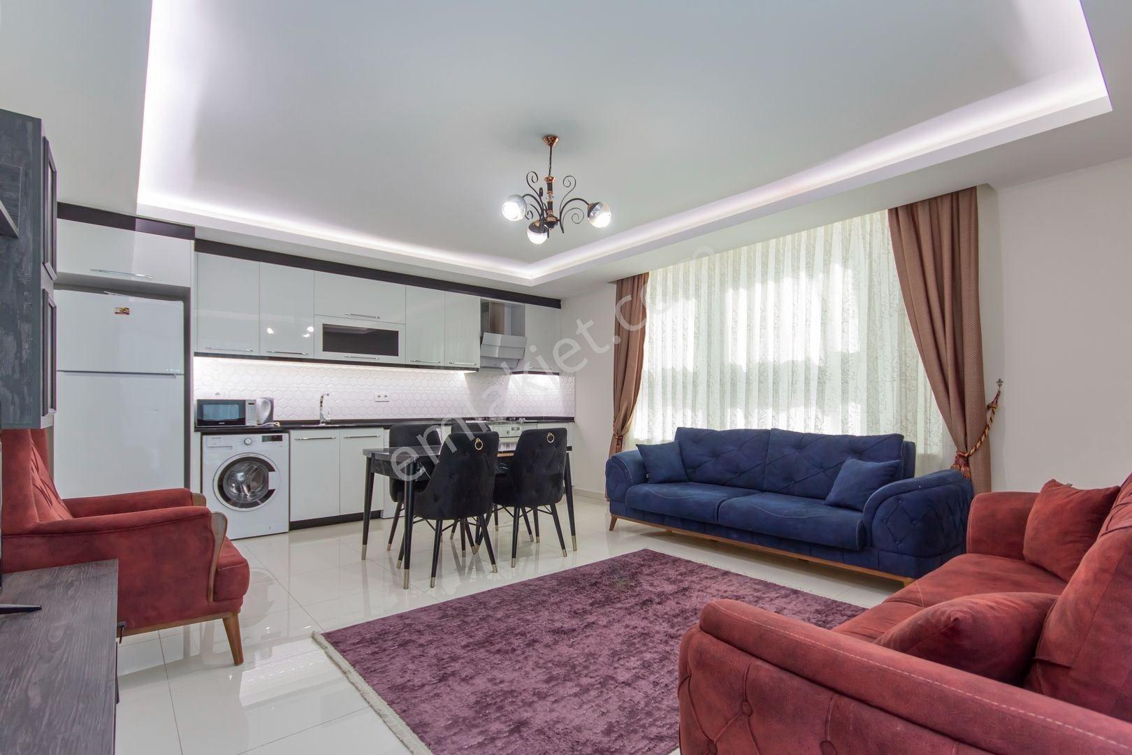 Alanya Mahmutlarda Ultra Lüks Eşyalı Merkezi Konumda 2+1 Daire — fotoğraf 2