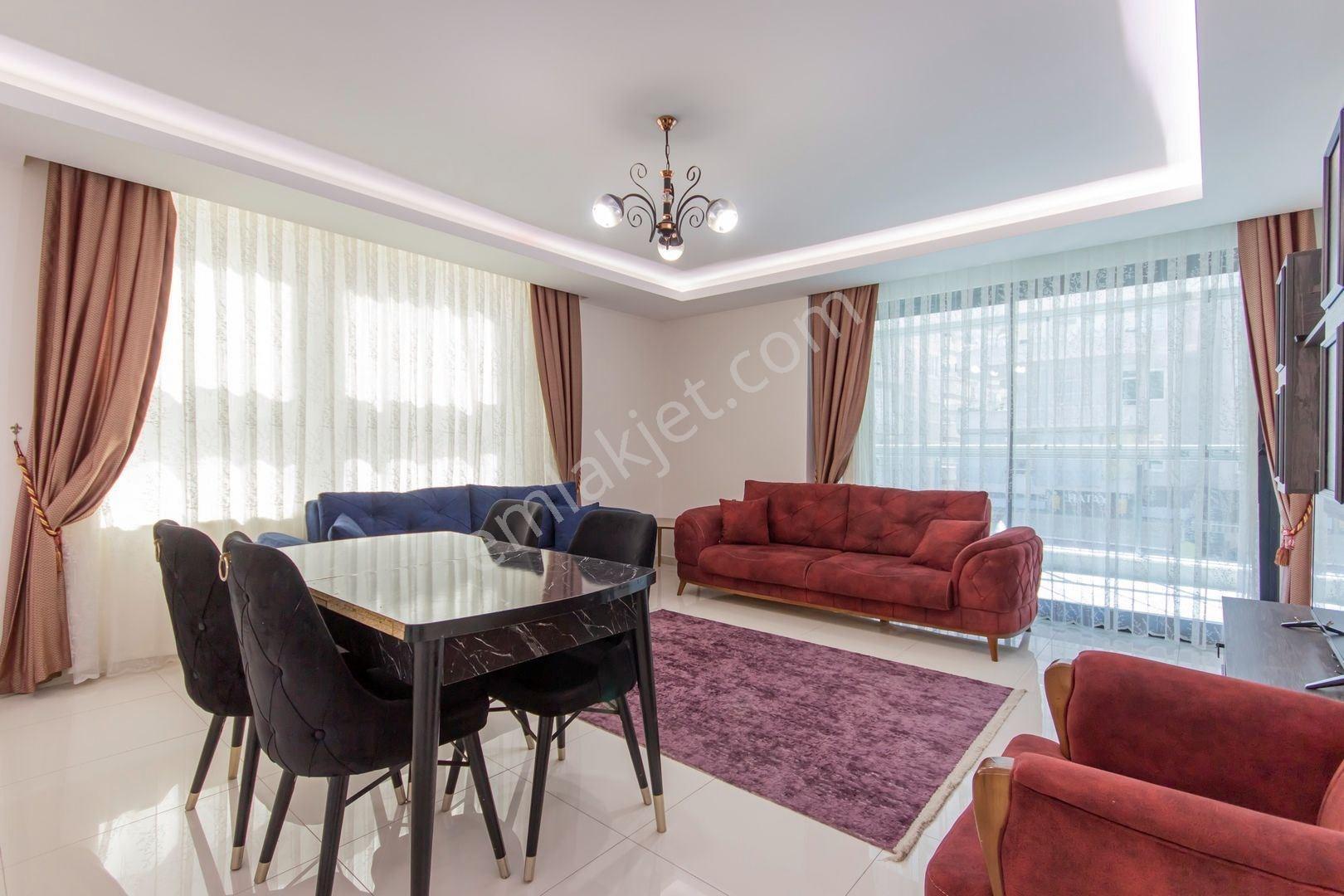 Alanya Mahmutlarda Ultra Lüks Eşyalı Merkezi Konumda 2+1 Daire — fotoğraf 3