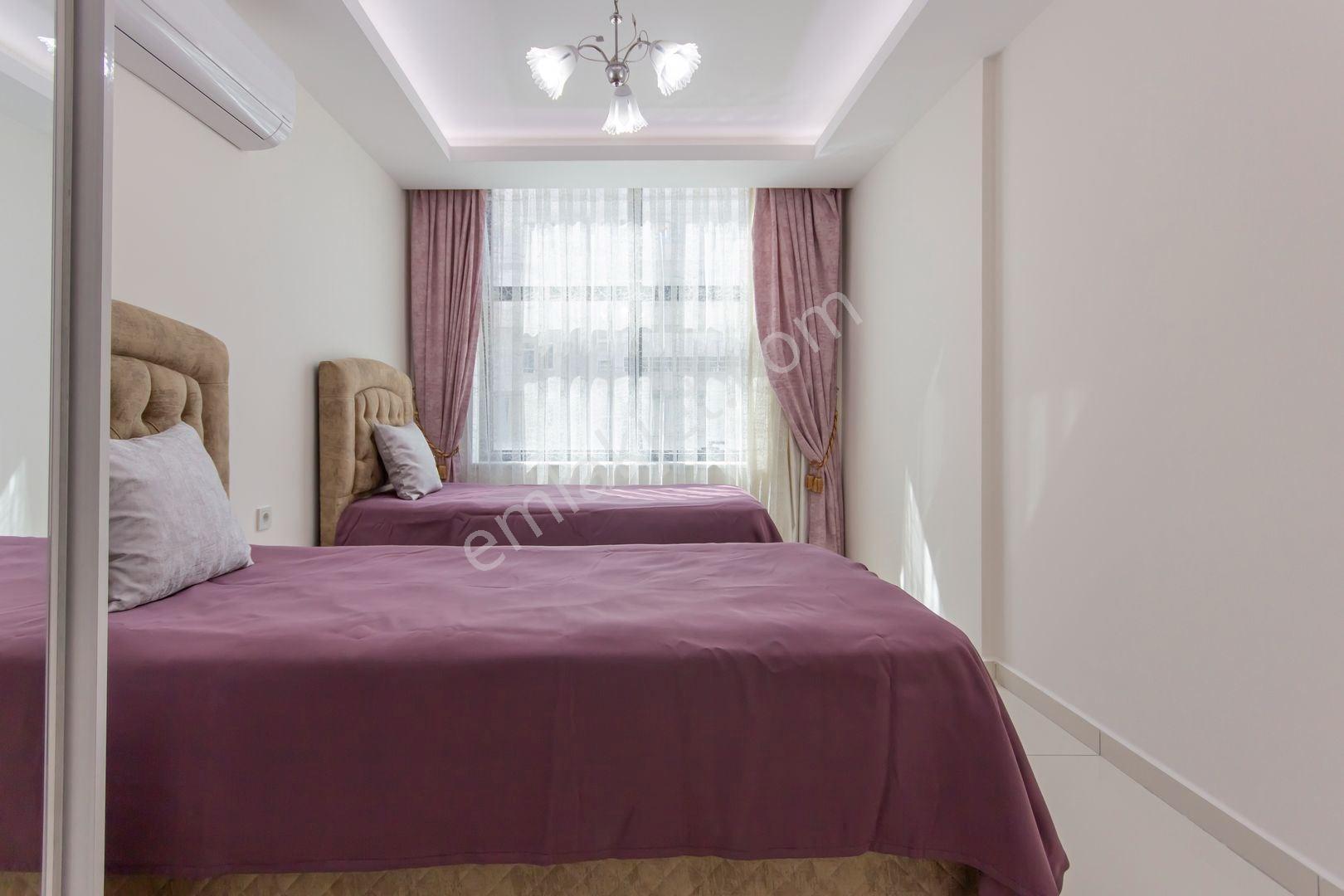 Alanya Mahmutlarda Ultra Lüks Eşyalı Merkezi Konumda 2+1 Daire — fotoğraf 5
